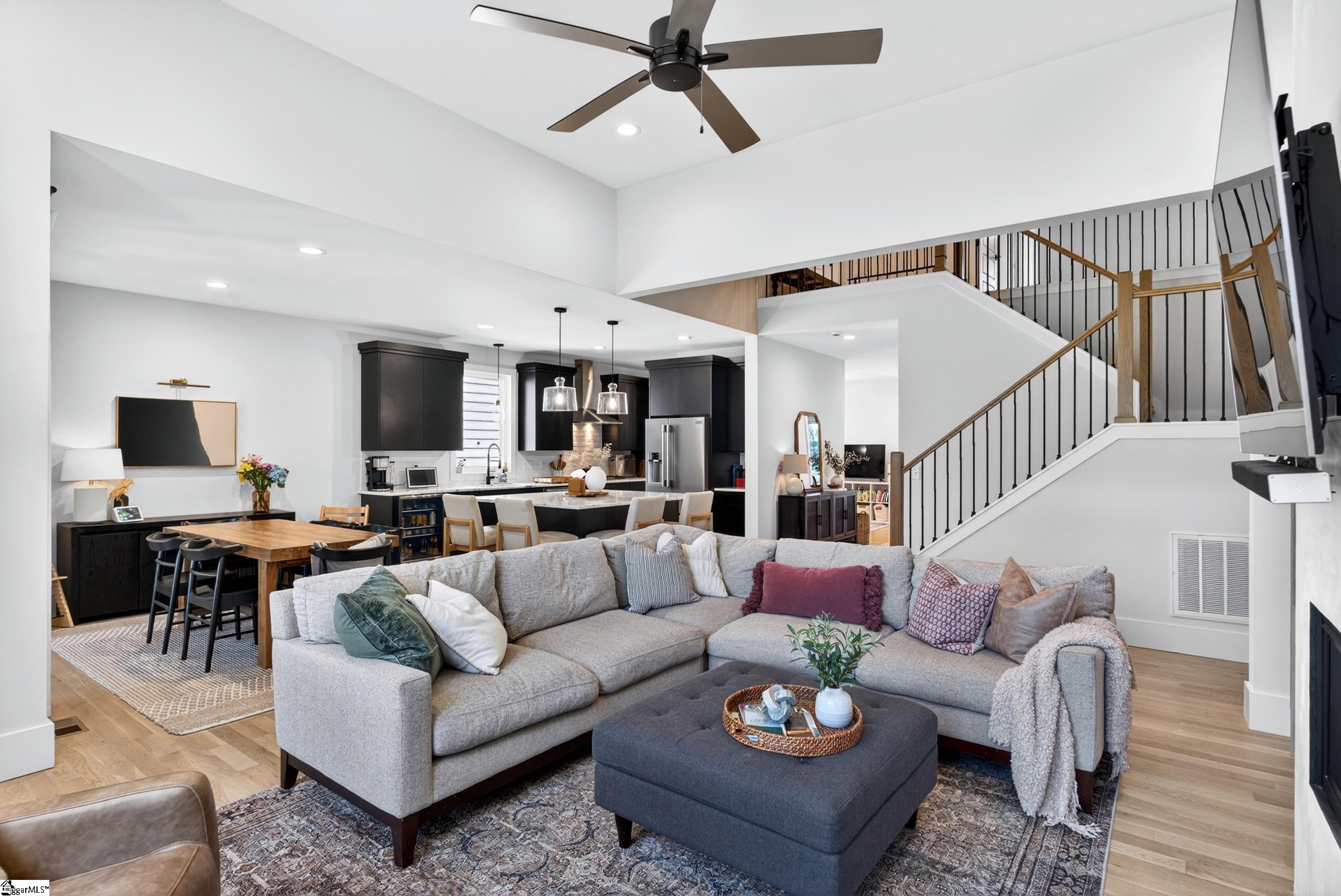 20 Village Crest Drive Greenville, SC 29607