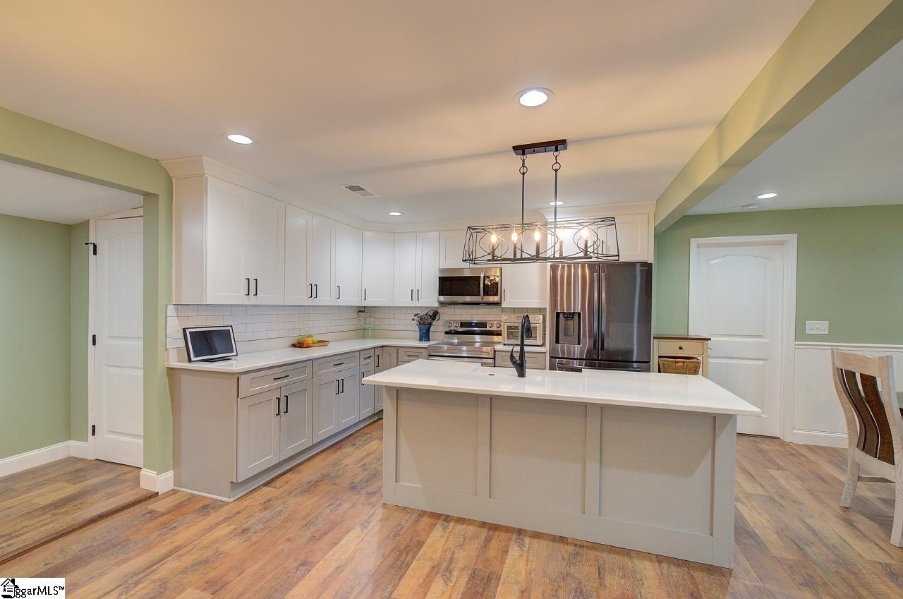 120 Swain Avenue Boiling Springs, SC 29316