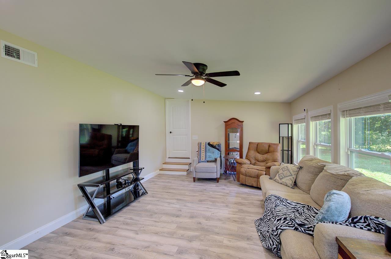 120 Swain Avenue Boiling Springs, SC 29316