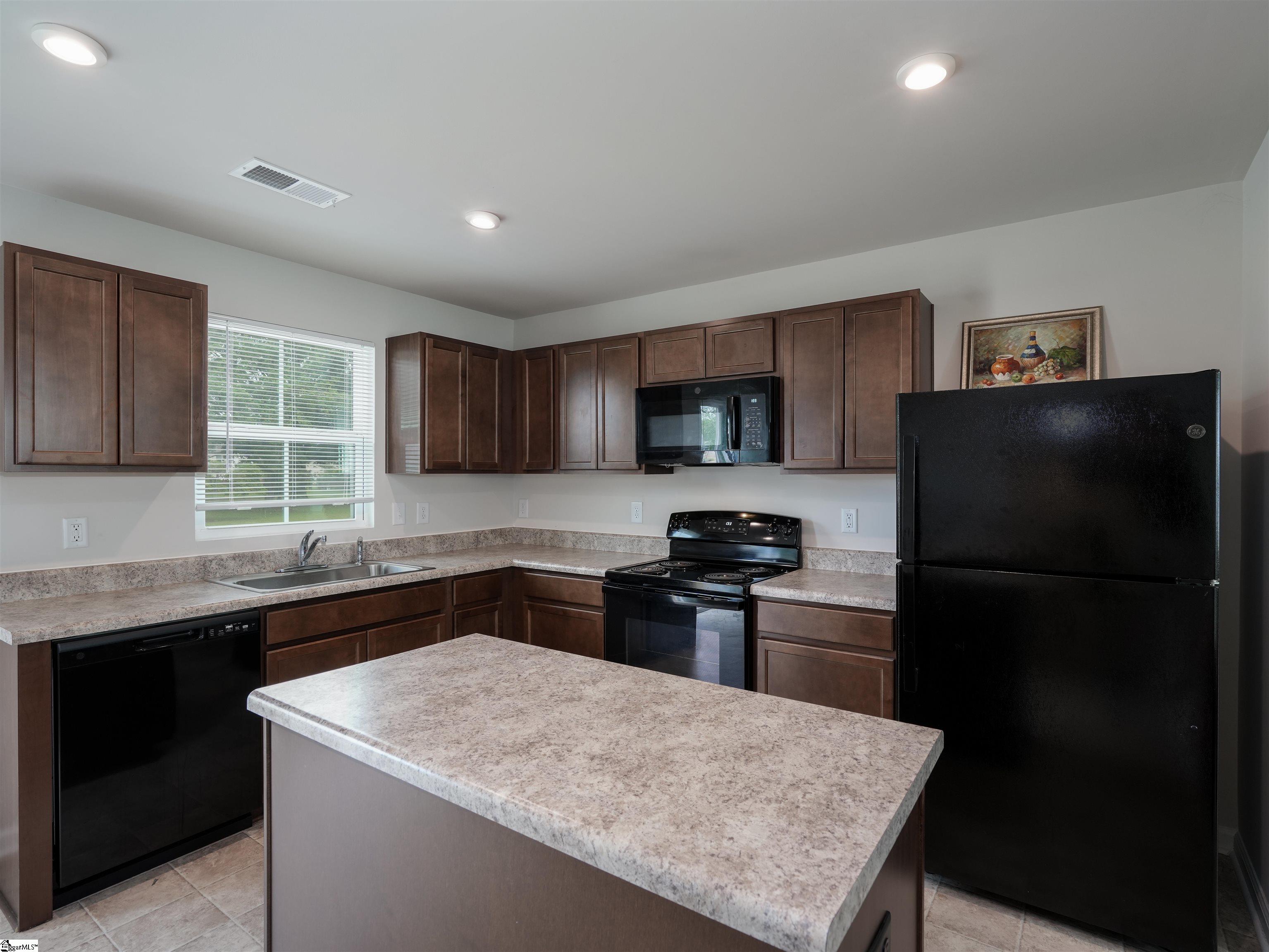 8 Verdant Leaf Way Greenville, SC 29617
