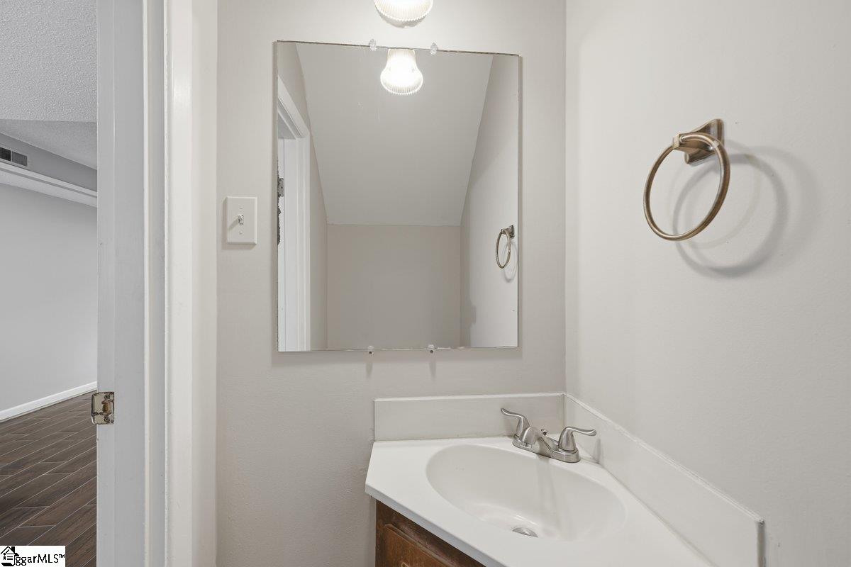 2530 E North Street UNIT Unit 13-E Greenville, SC 29615