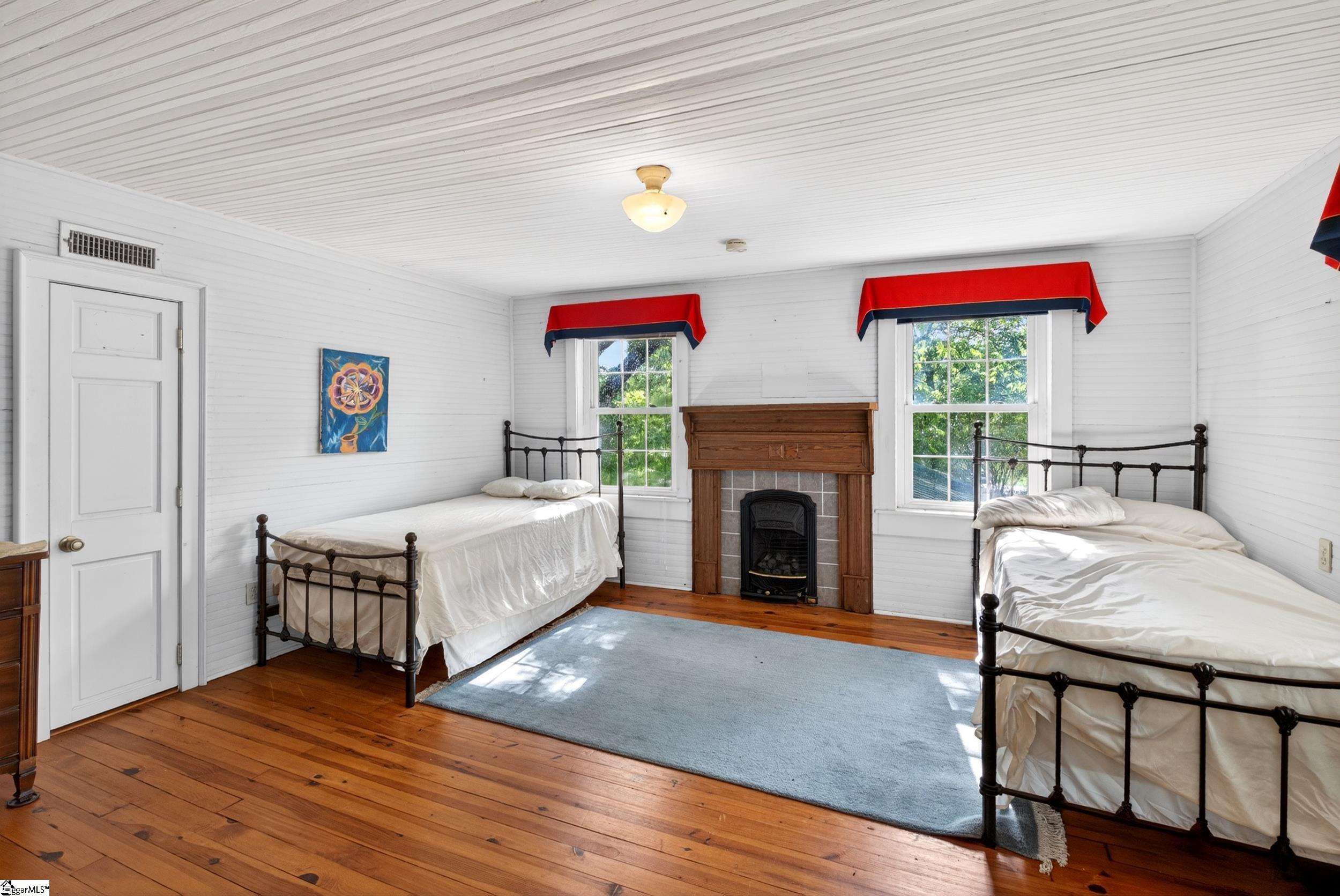 2471 Holly Springs Road Inman, SC 29349