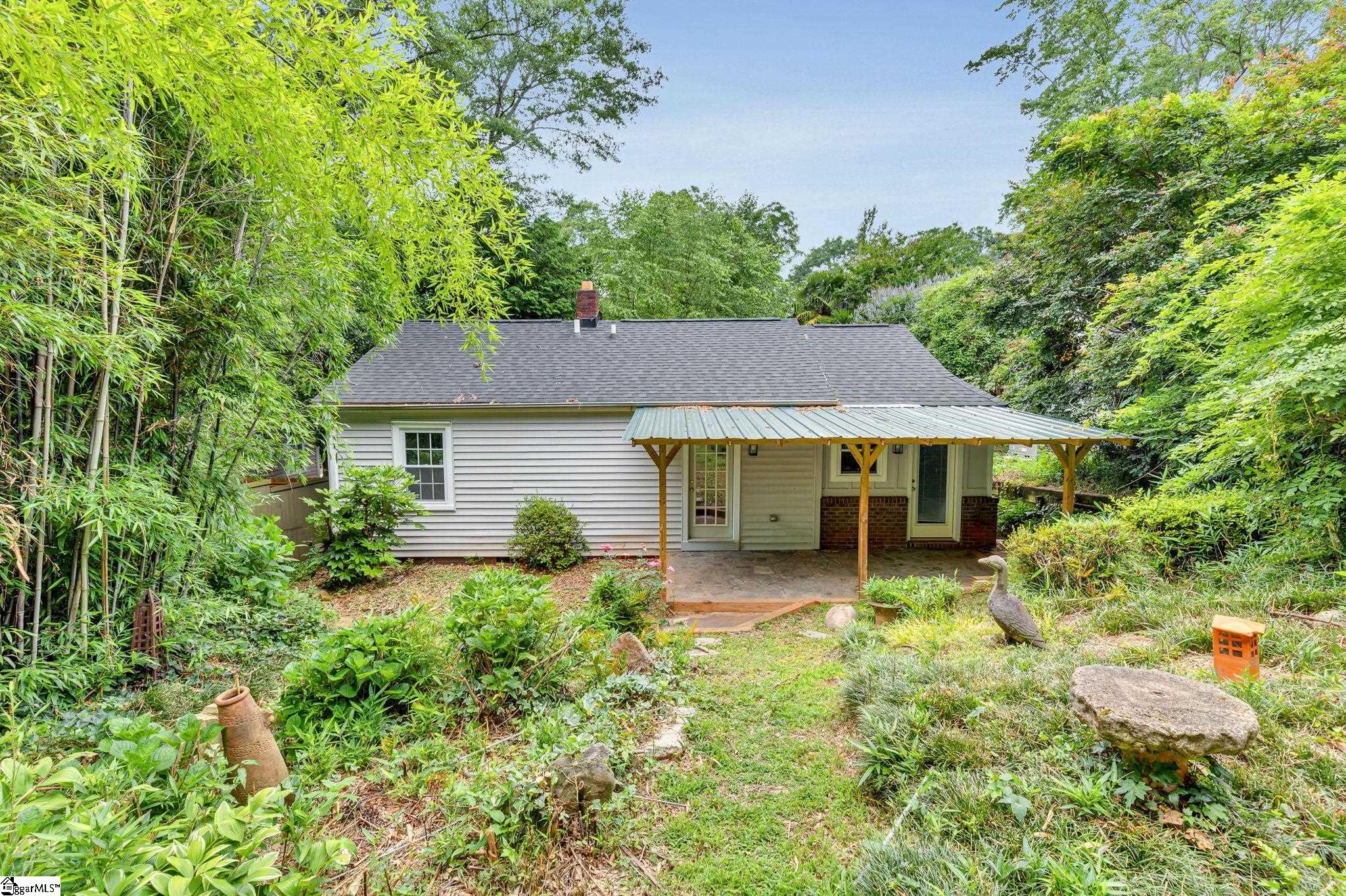 14 Dixie Avenue Greenville, SC 29607-1420