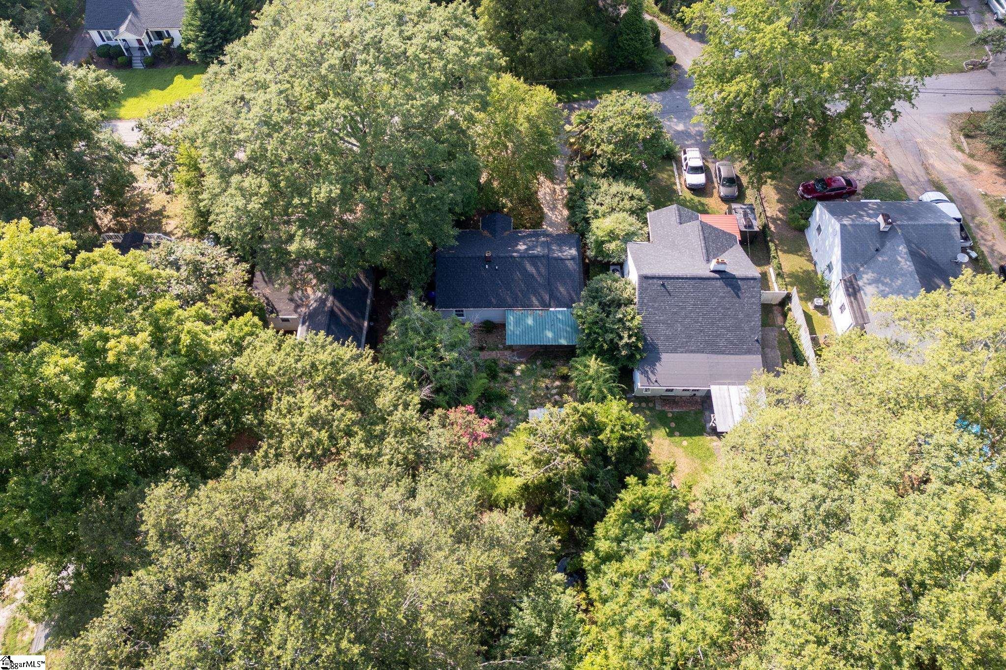 14 Dixie Avenue Greenville, SC 29607-1420