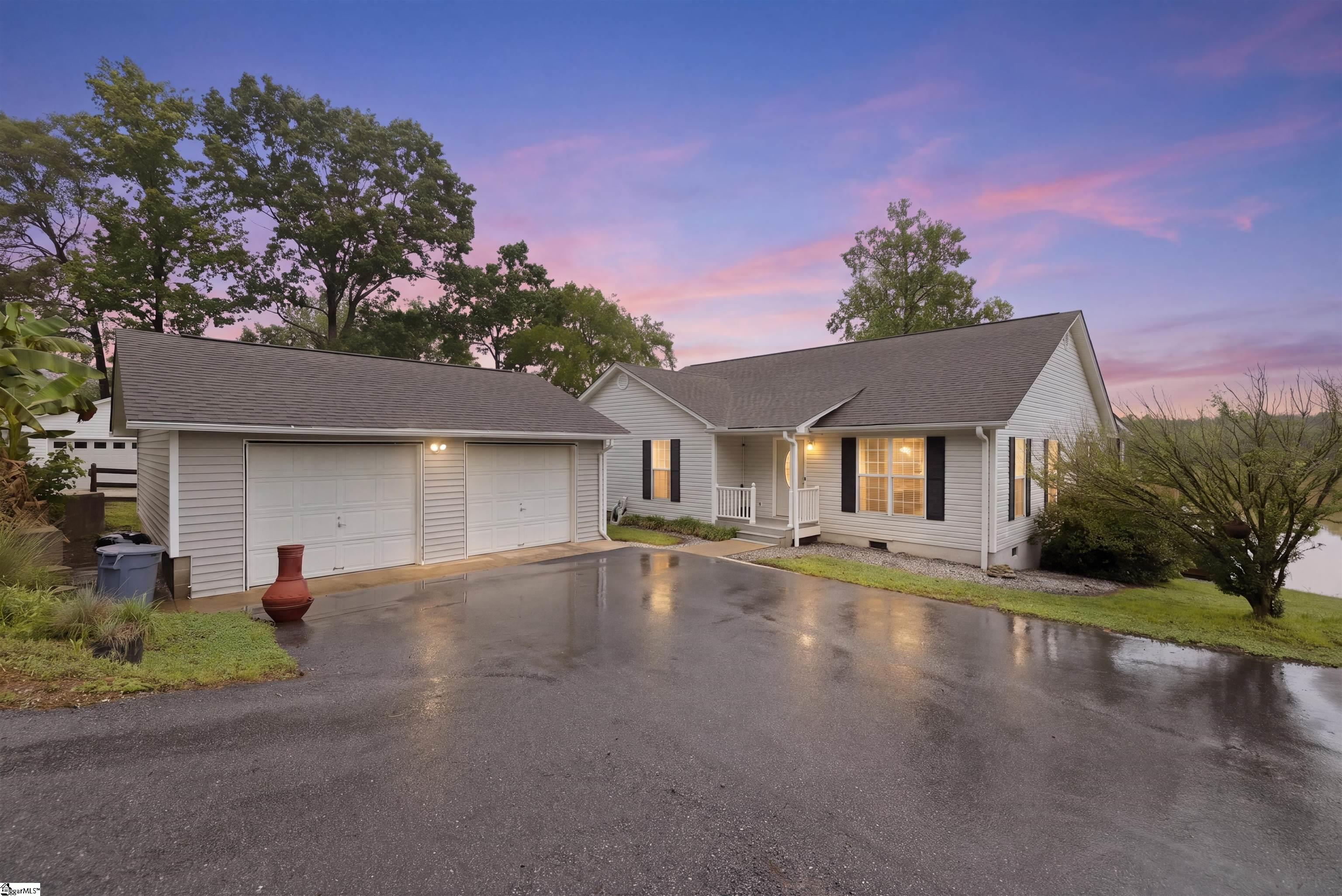 350 Harbor Crest Drive, Waterloo SC 29384,Waterloo,Laurens,Residential