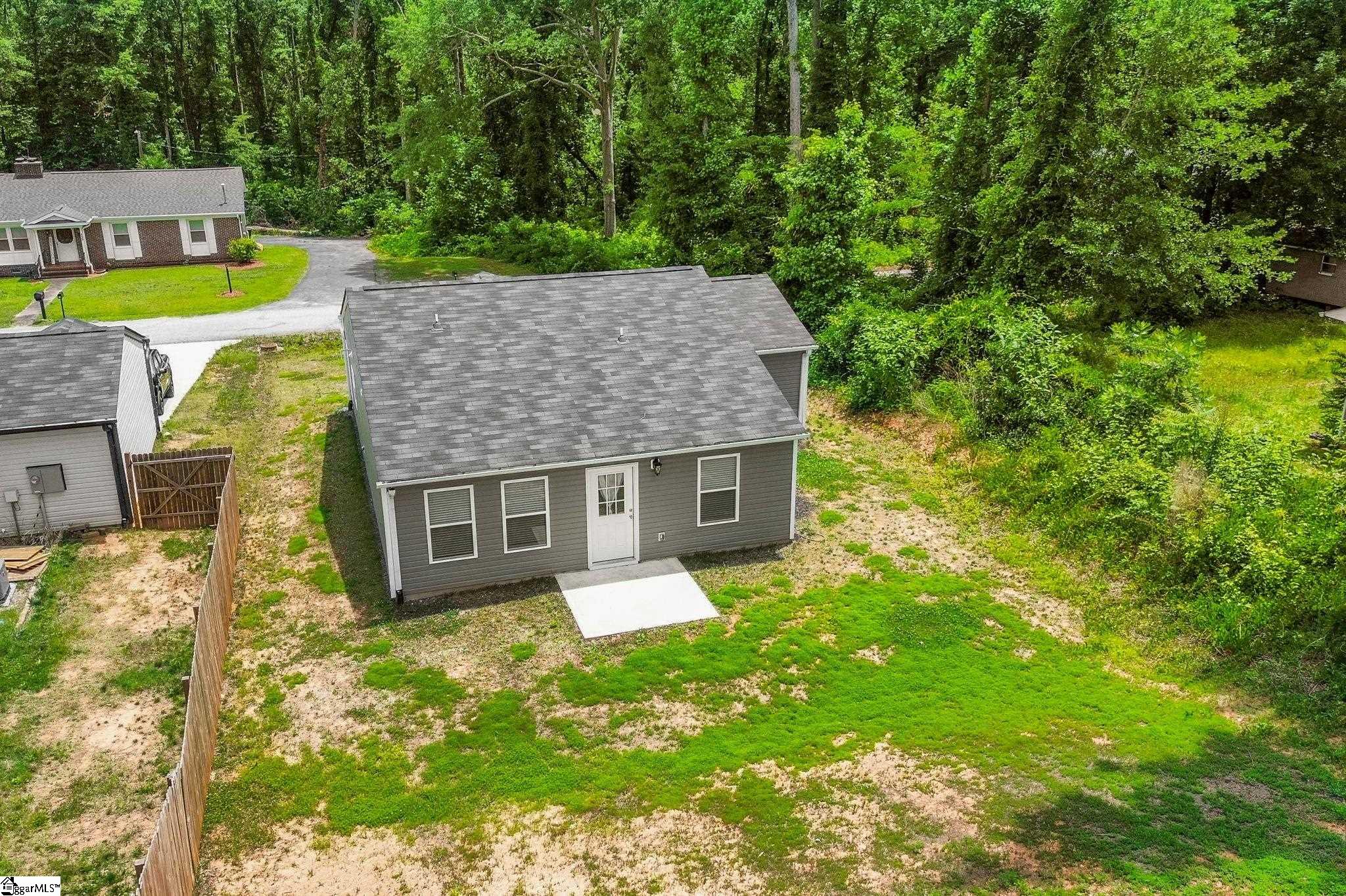 832 Fairwood Drive Woodruff, SC 29388