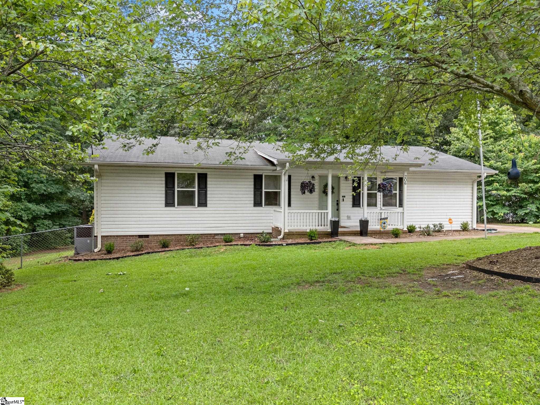 206 Dogwood Court Piedmont, SC 29673