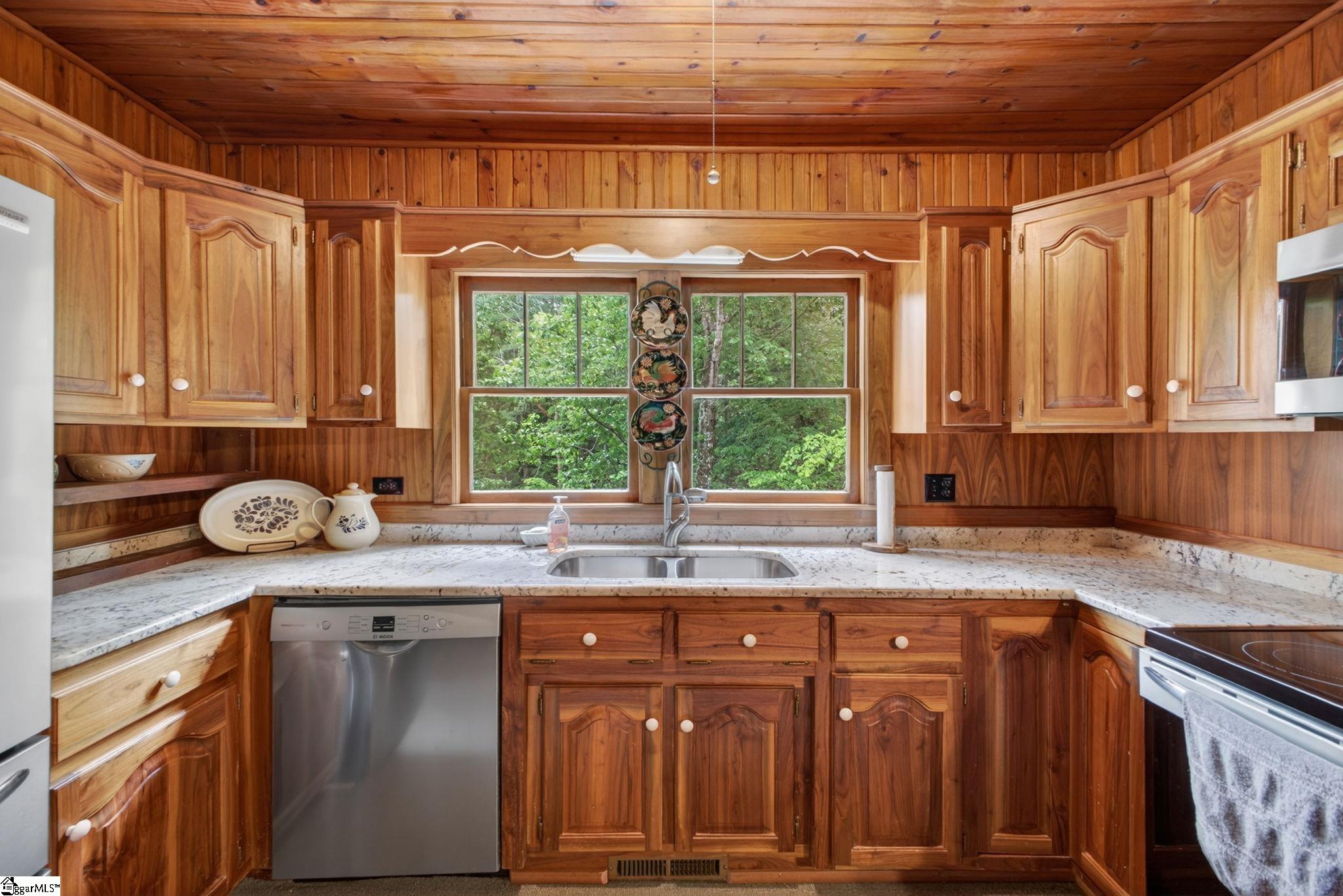 1310 Camp Creek Road Taylors, SC 29687