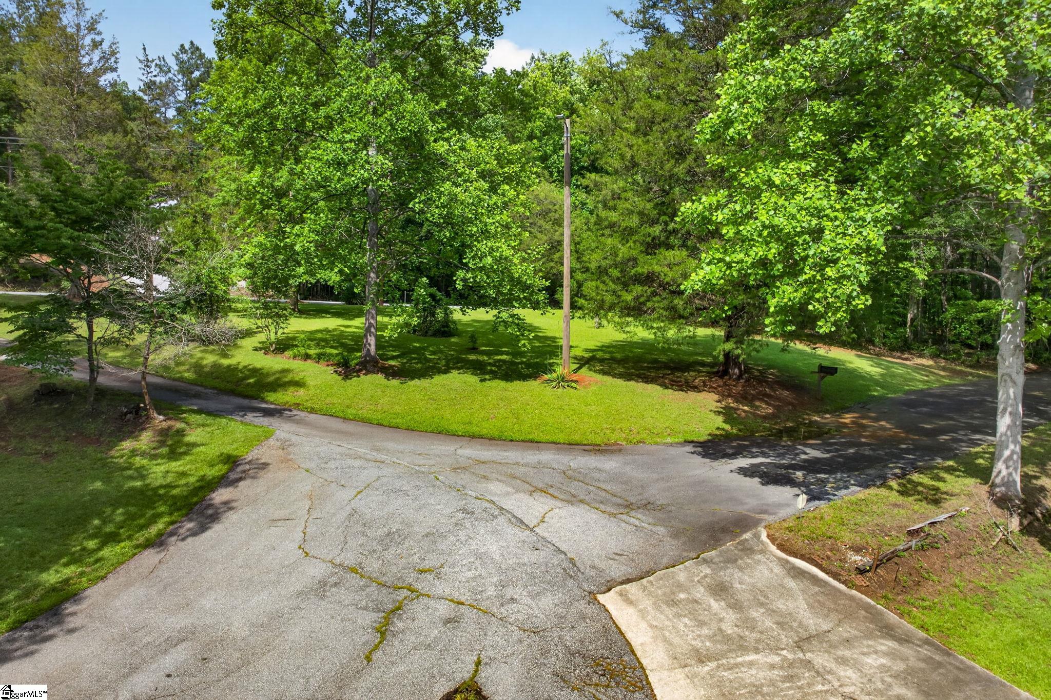 1310 Camp Creek Road Taylors, SC 29687