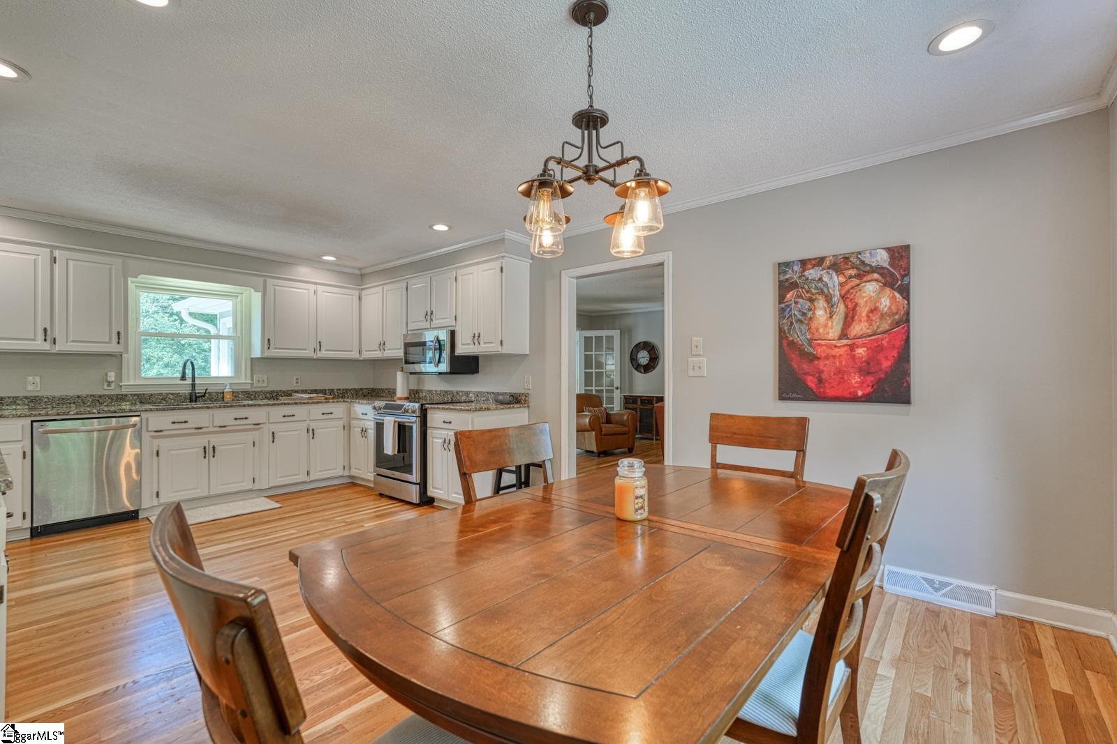 102 Hickory Hollow Drive Inman, SC 29349