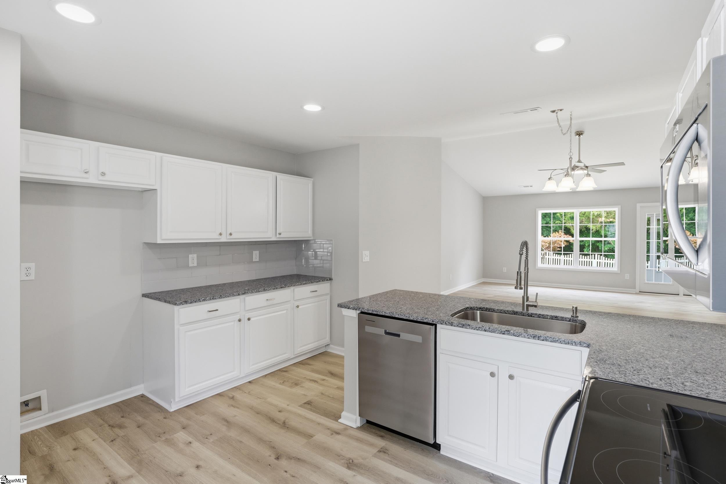 113 Midwood Road Travelers Rest, SC 29690