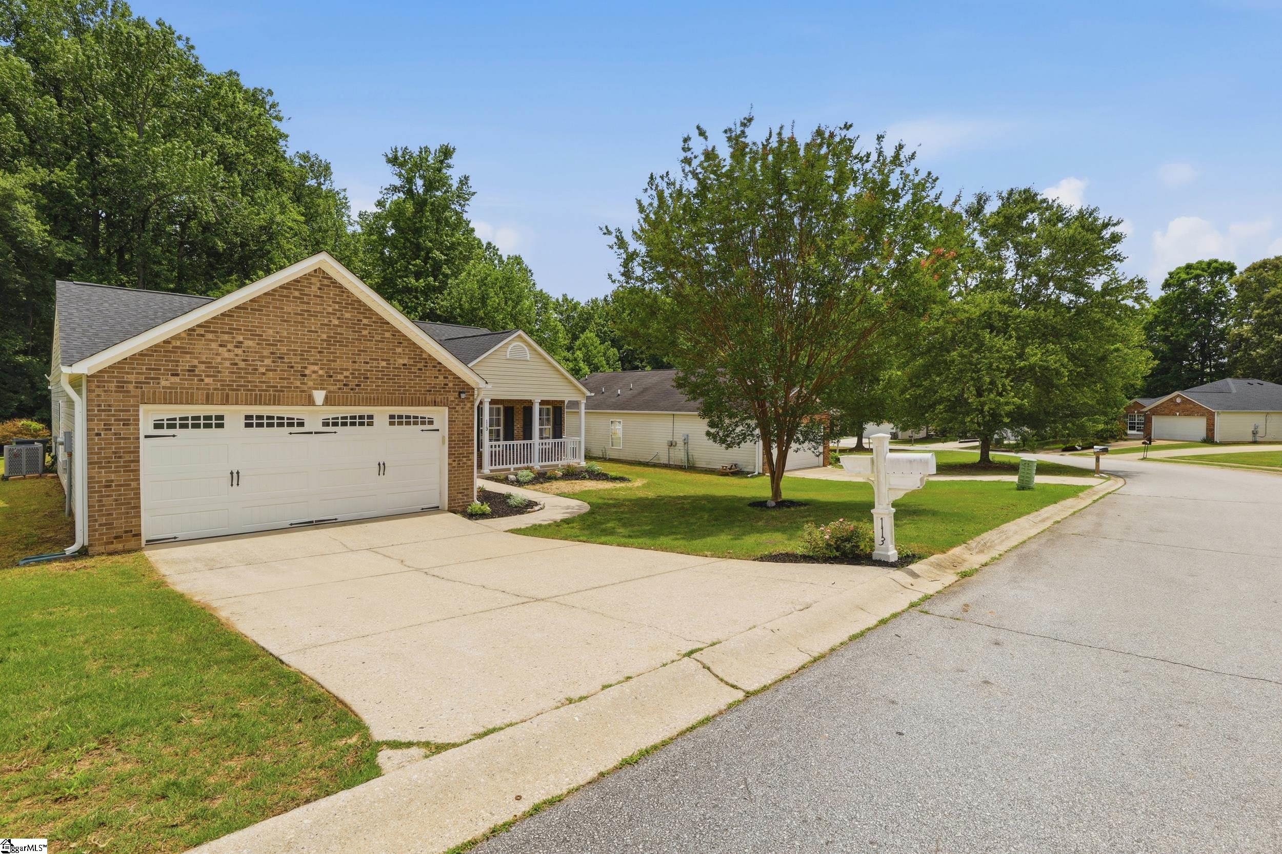 113 Midwood Road Travelers Rest, SC 29690