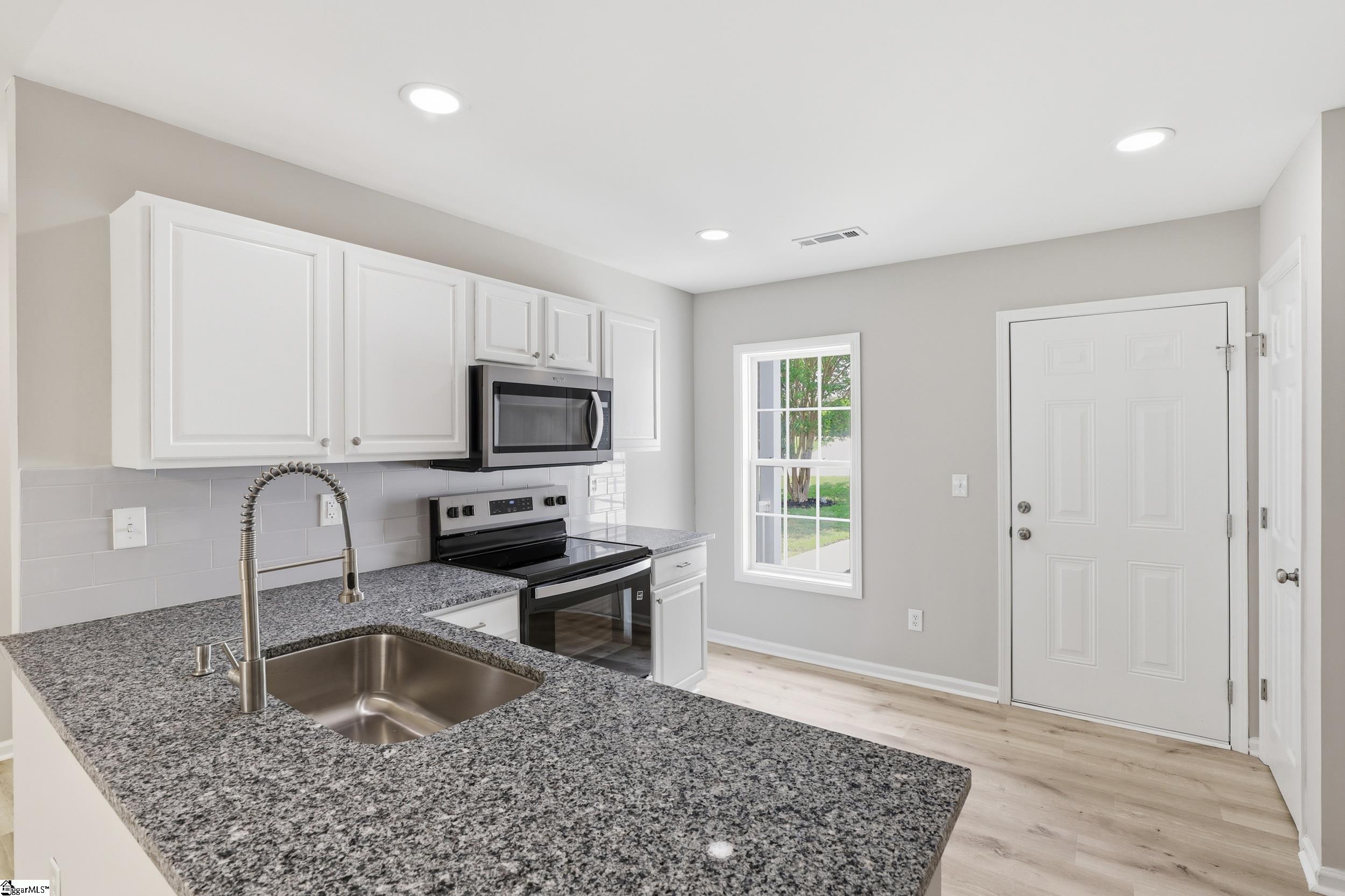 113 Midwood Road Travelers Rest, SC 29690