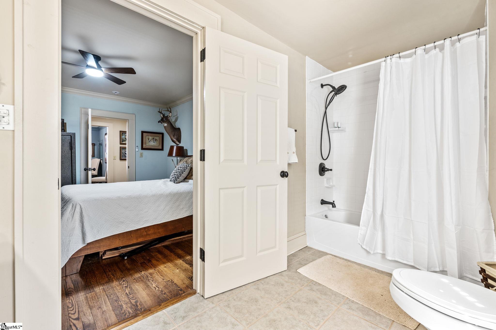 40 Keowee Avenue Greenville, SC 29605