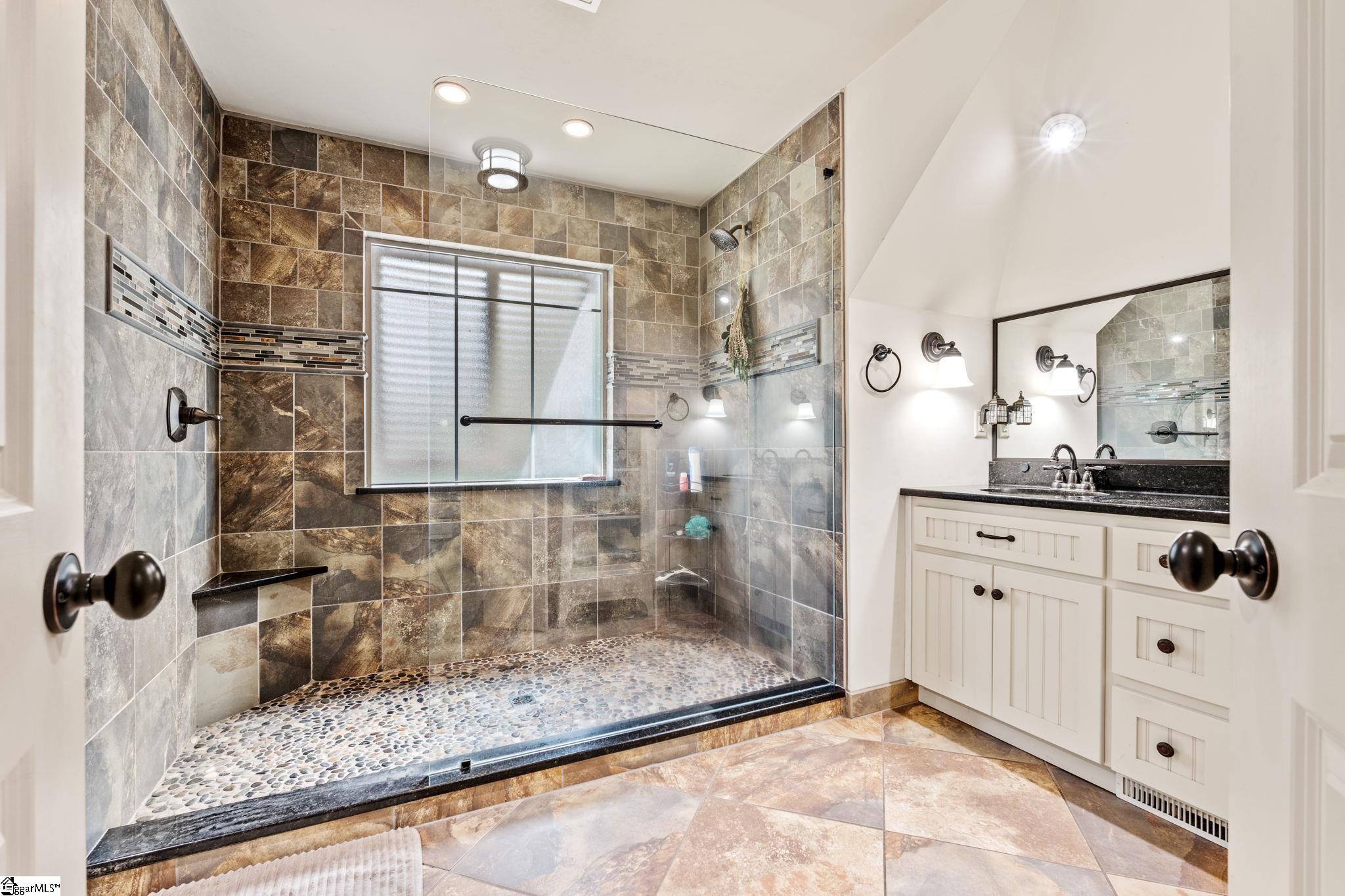 40 Keowee Avenue Greenville, SC 29605