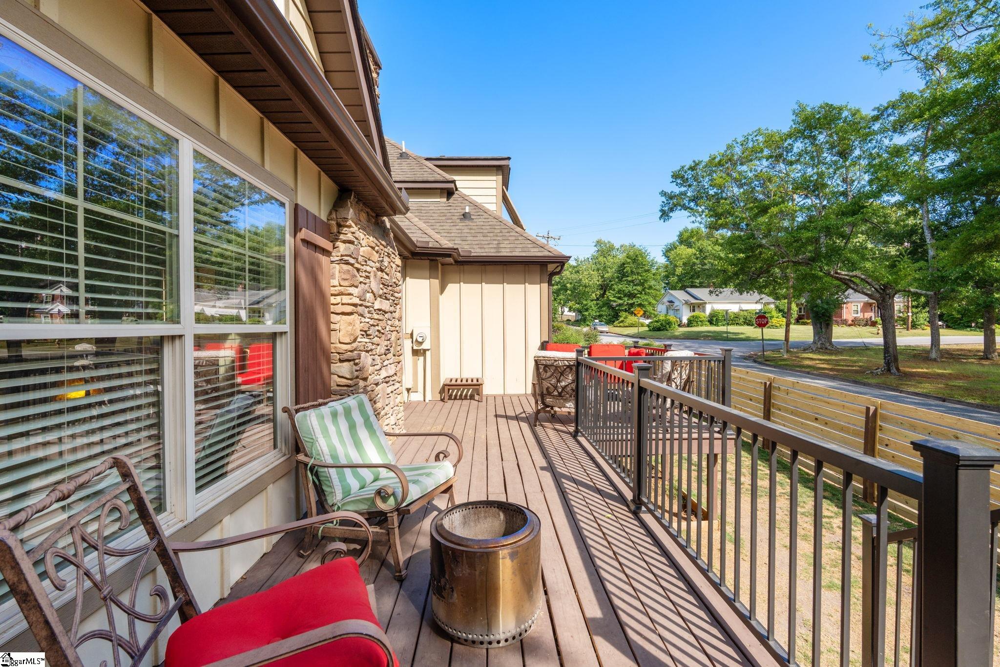 40 Keowee Avenue Greenville, SC 29605