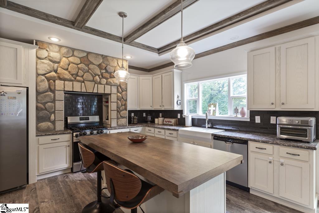 420 Earles Grove Road Westminster, SC 29693