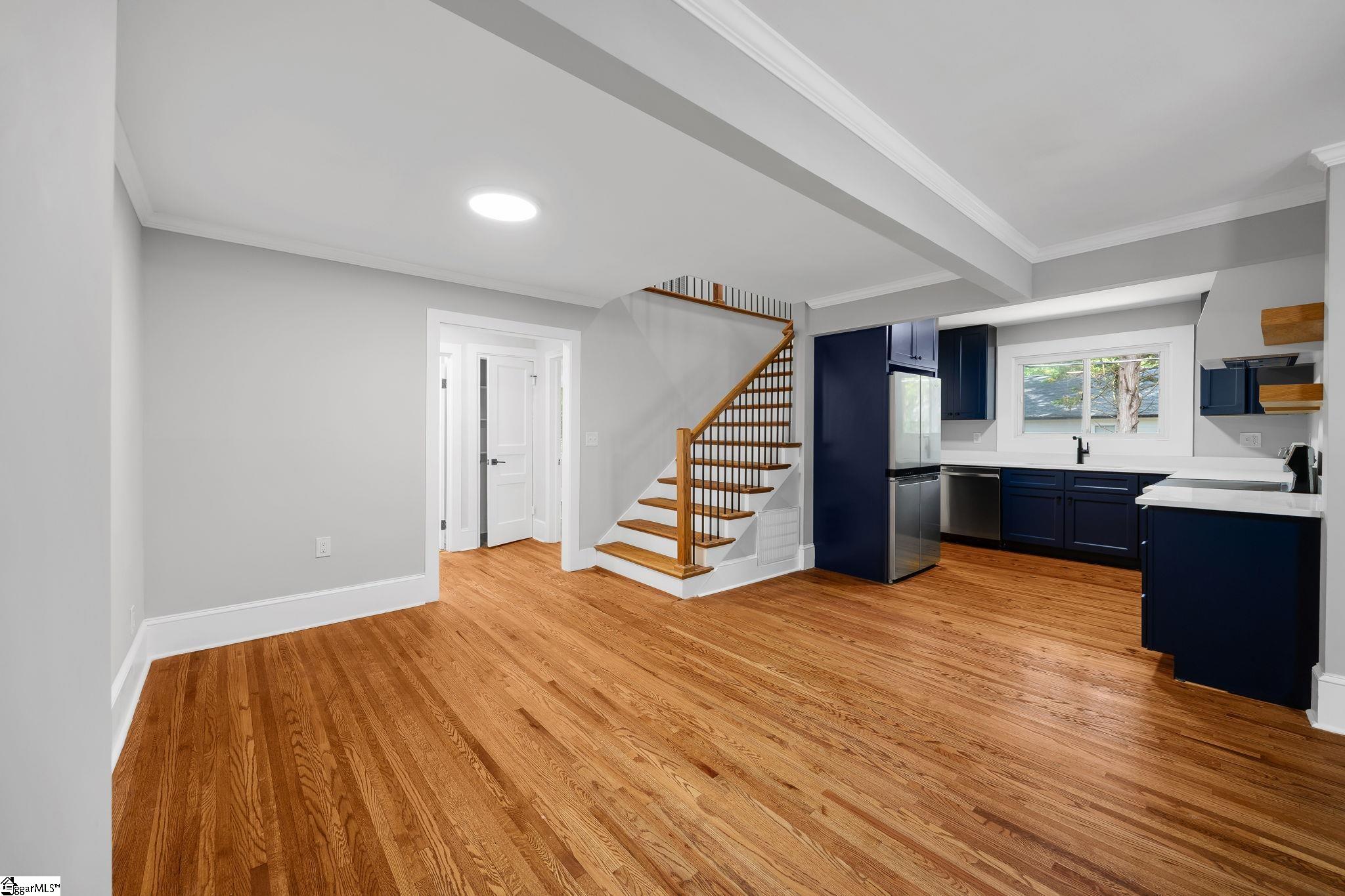 8 Amherst Avenue Greenville, SC 29605