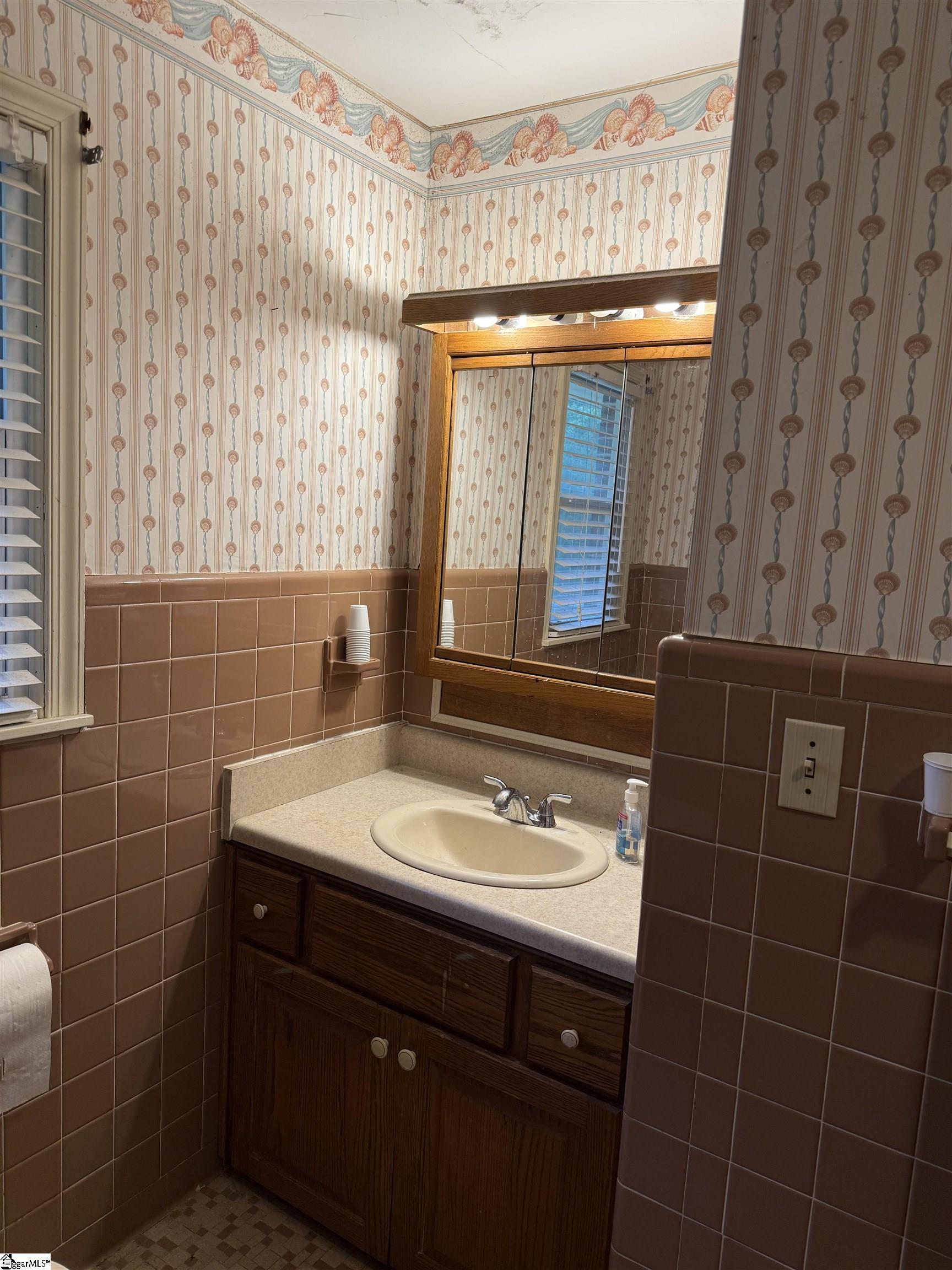 3855 Maid Marion Lane Spartanburg, SC 29302