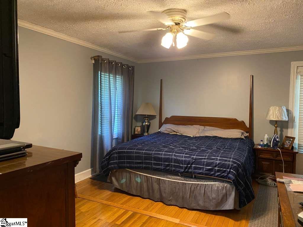 14 Pasadena Avenue Greenville, SC 29605-2304