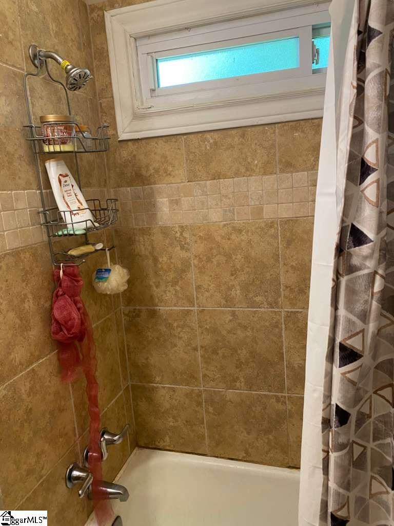 14 Pasadena Avenue Greenville, SC 29605-2304