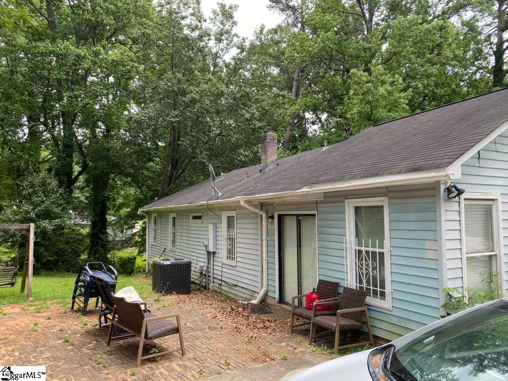 14 Pasadena Avenue Greenville, SC 29605-2304