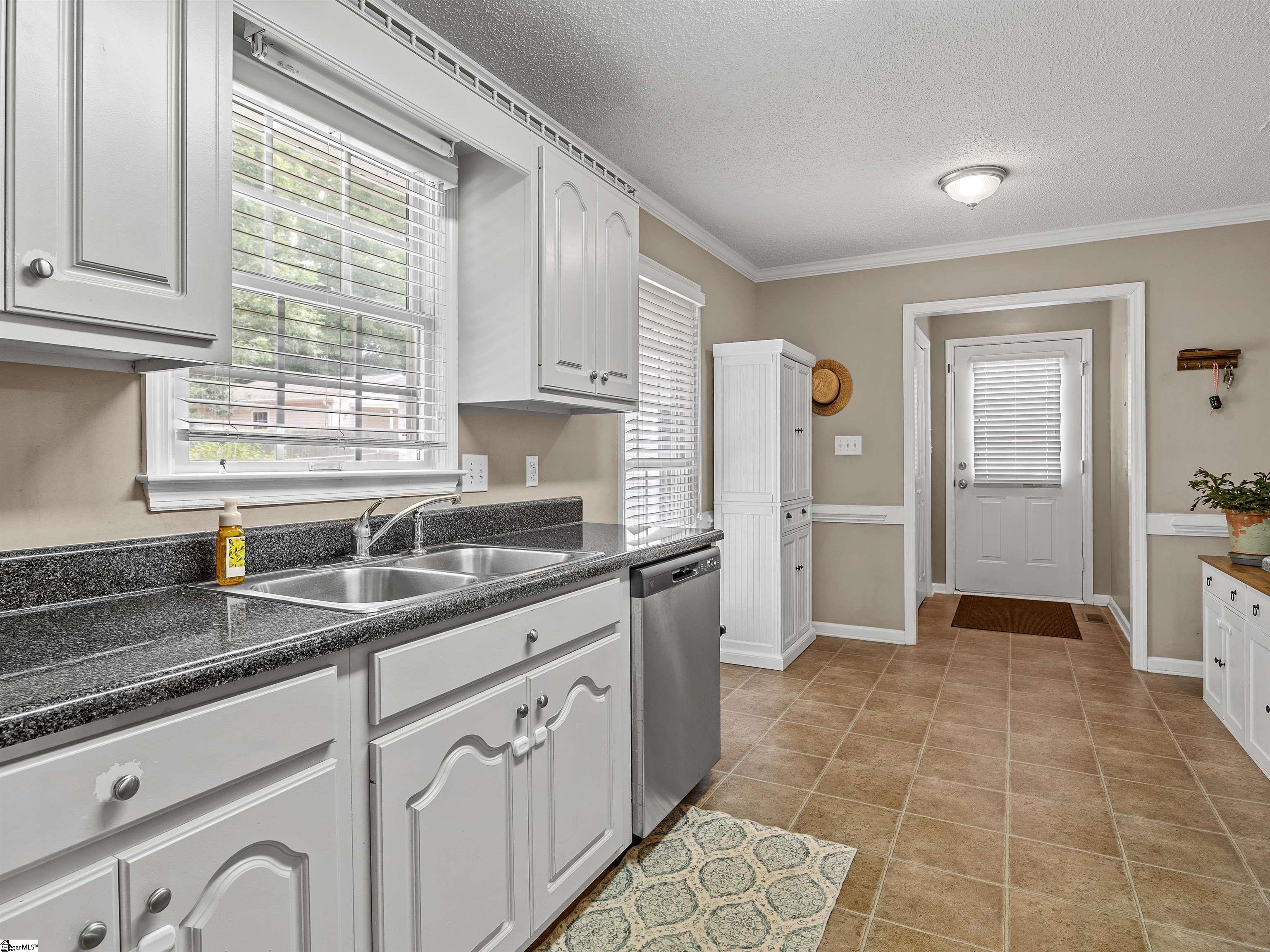 315 Double Bridge Road Boiling Springs, SC 29316