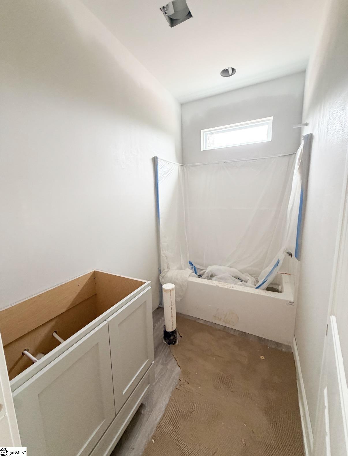 502 Hellams Road Gray Court, SC 29645