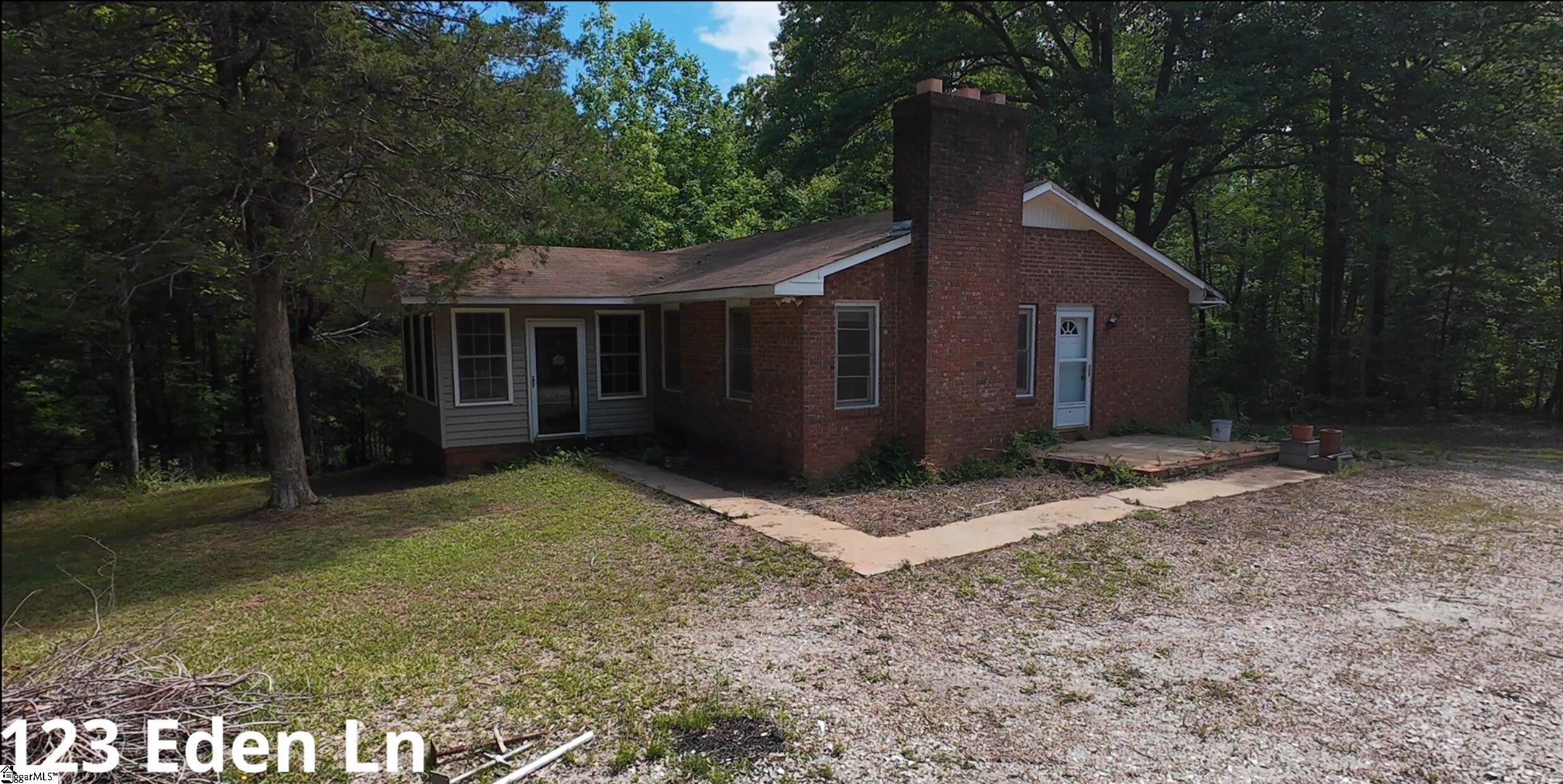 127 Eden Lane Central, SC 29640