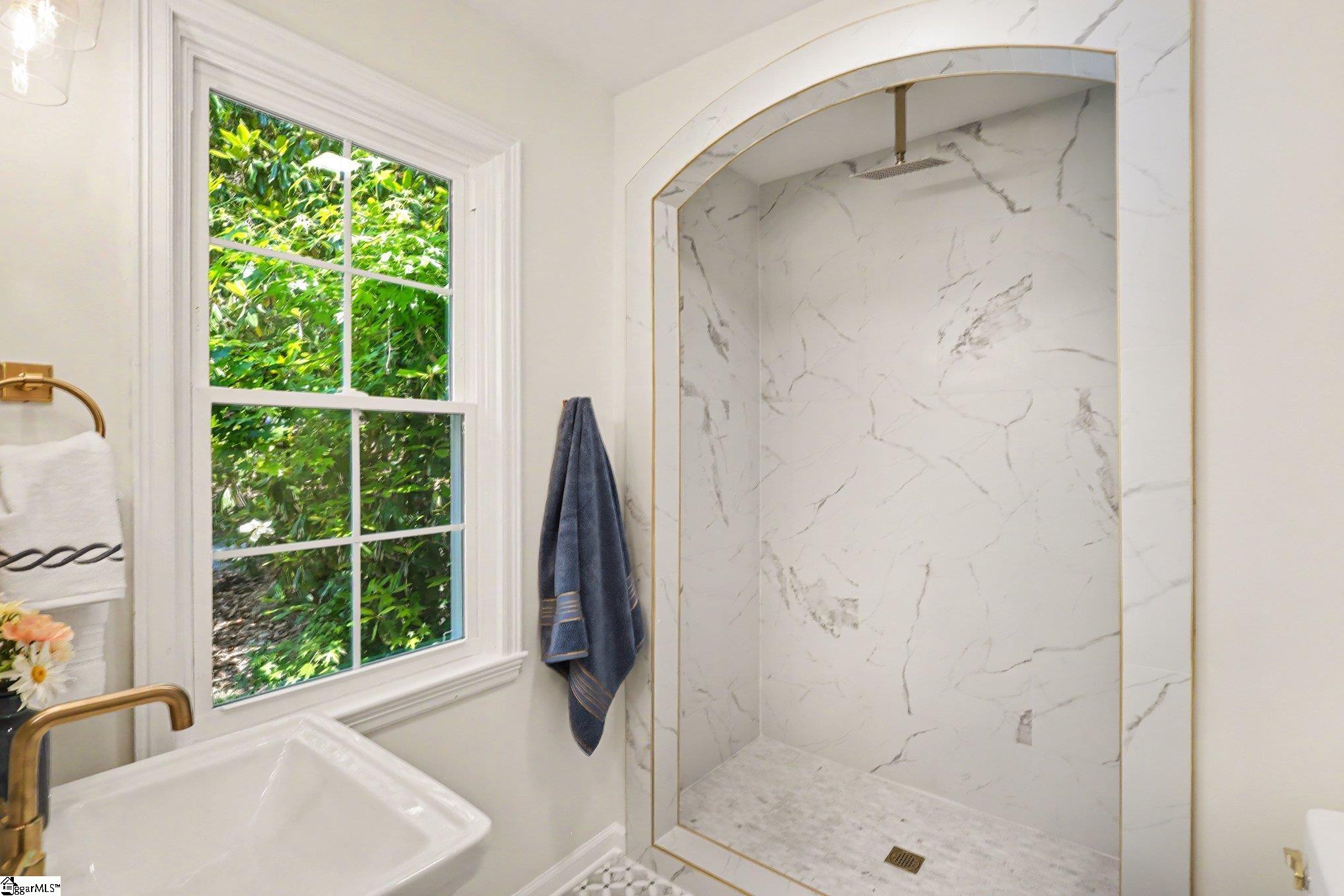 141 Shoreham Road Spartanburg, SC 29307