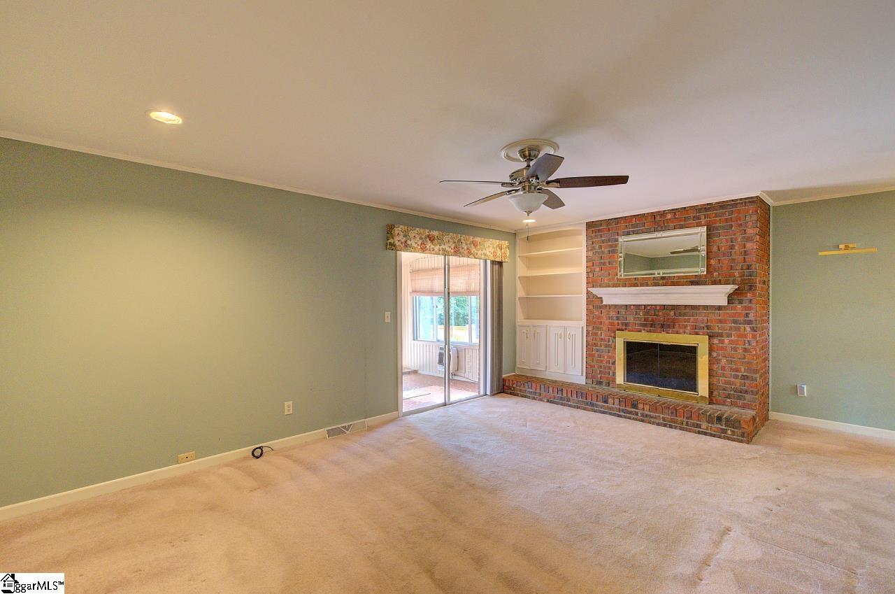 5 Fernwood Drive Taylors, SC 29687