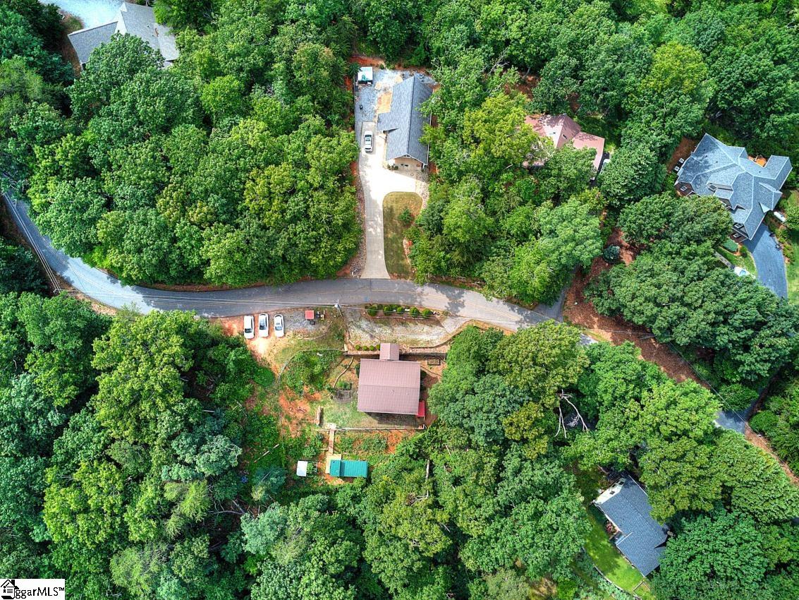 189 Caledonia Road Landrum, SC 29356