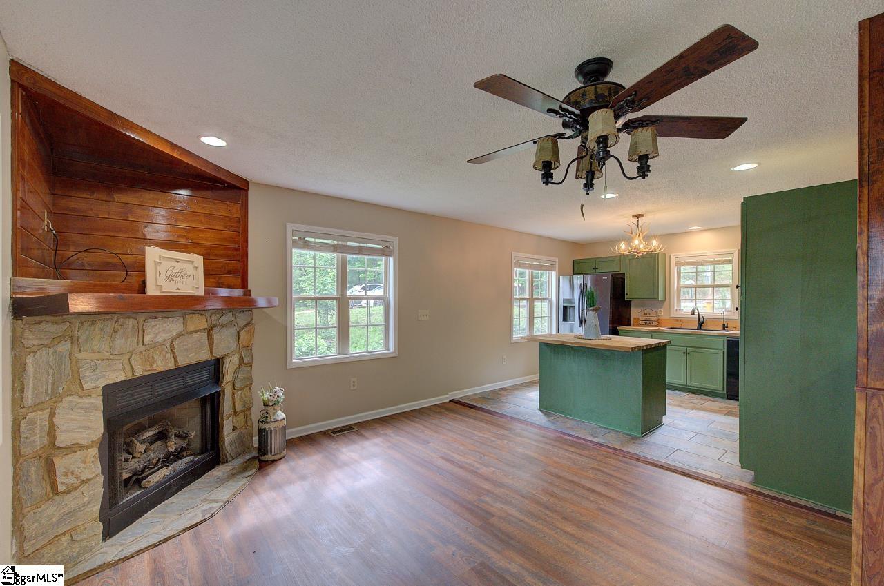 189 Caledonia Road Landrum, SC 29356