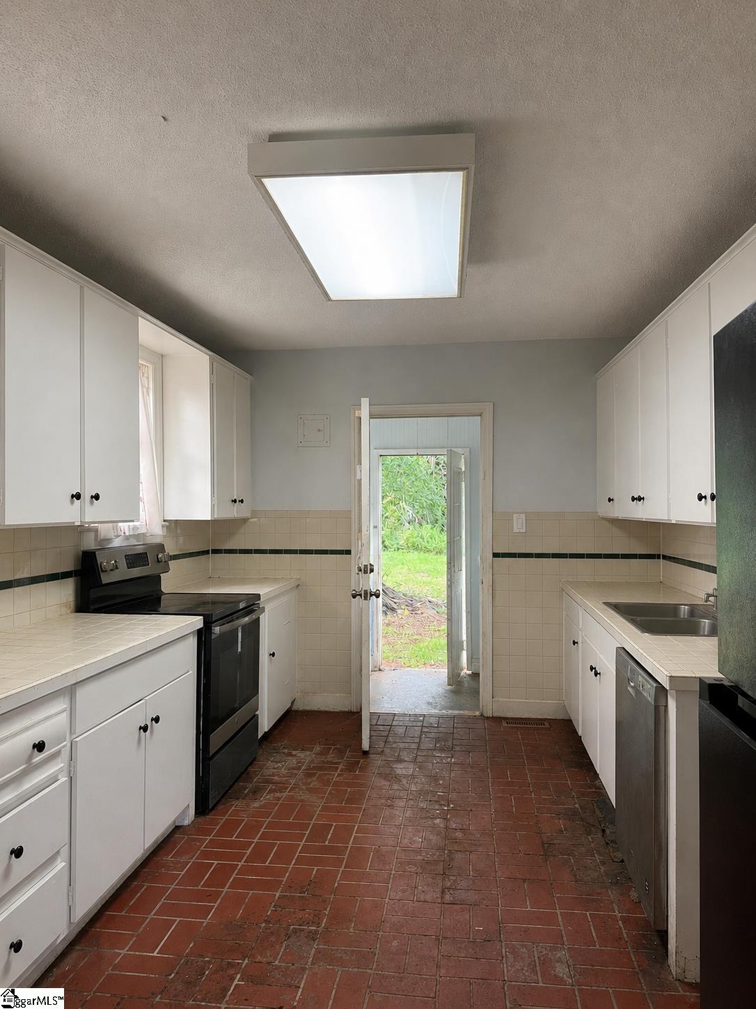 109 Neely Avenue Spartanburg, SC 29302