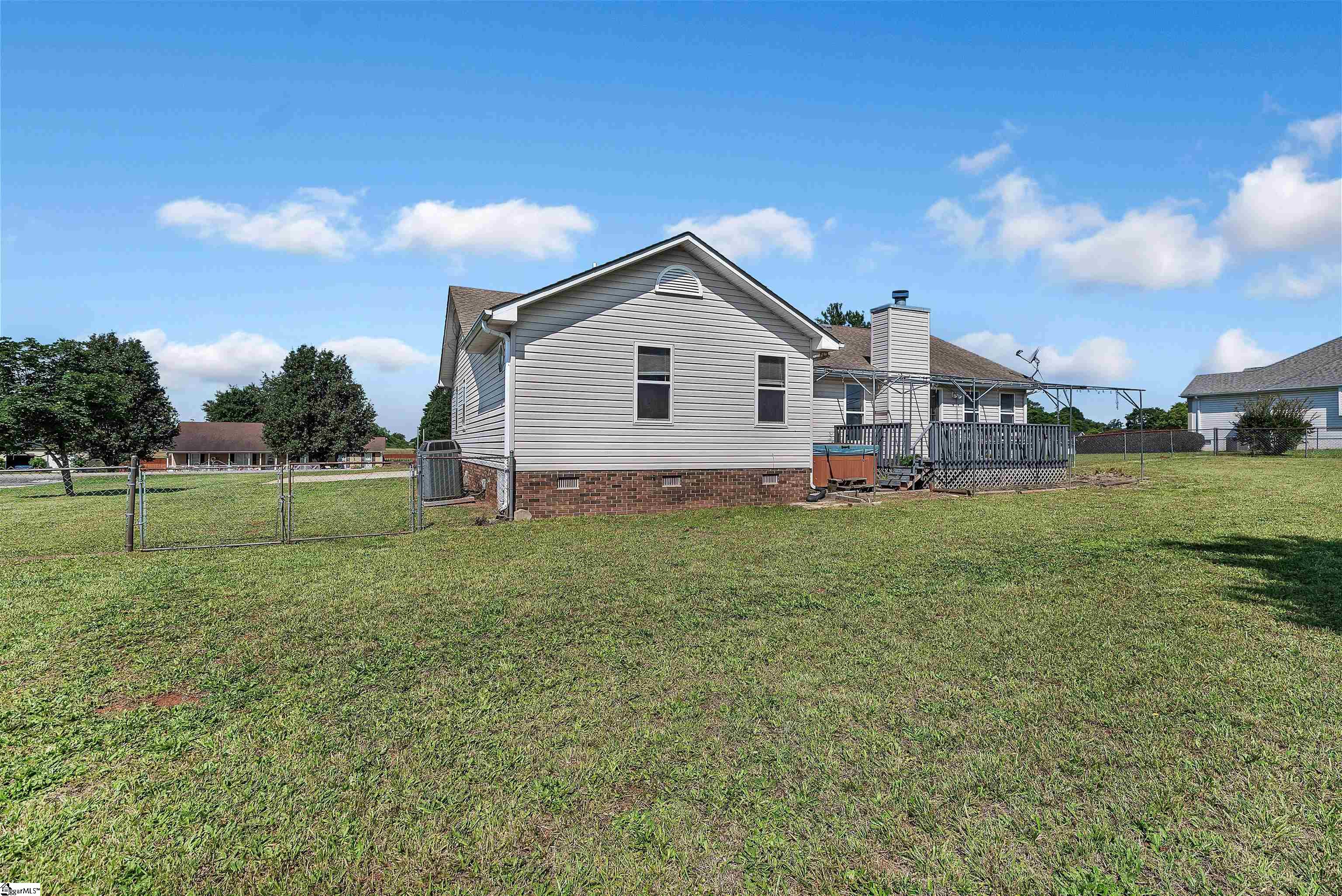 114 Meadowood Drive Anderson, SC 29626