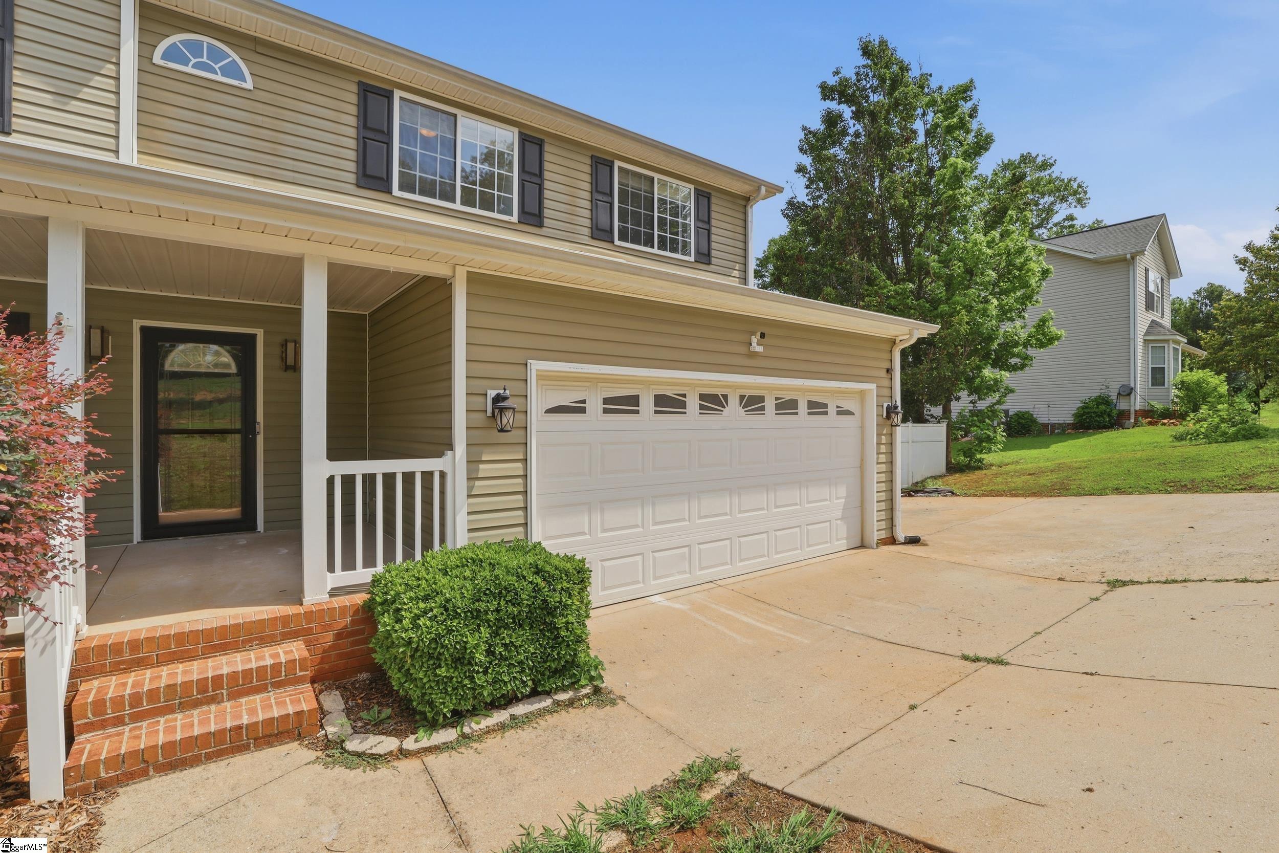 719 Timberwood Ridge Greer, SC 29651