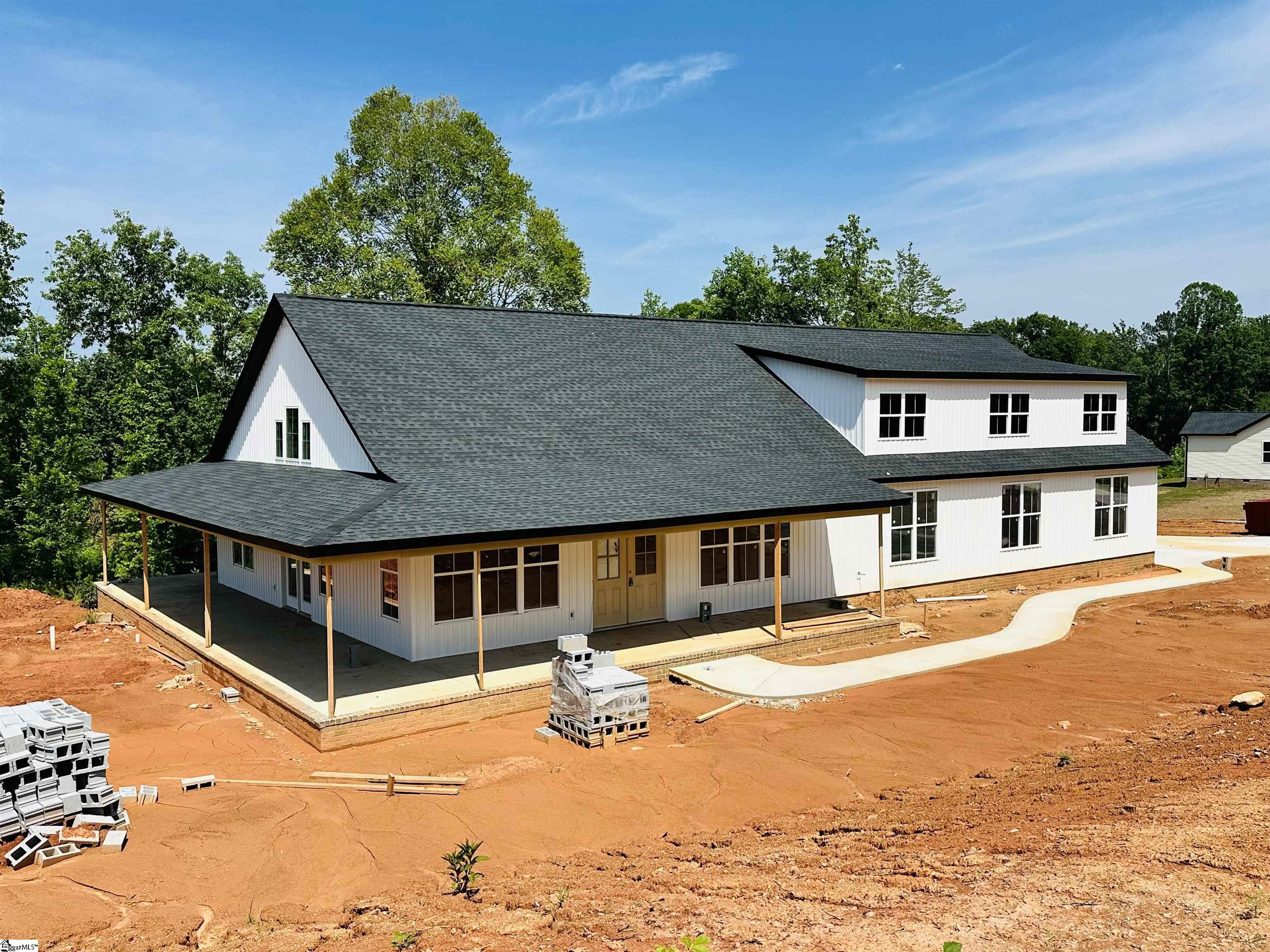 850 Cattle Drive Laurens, SC 29360