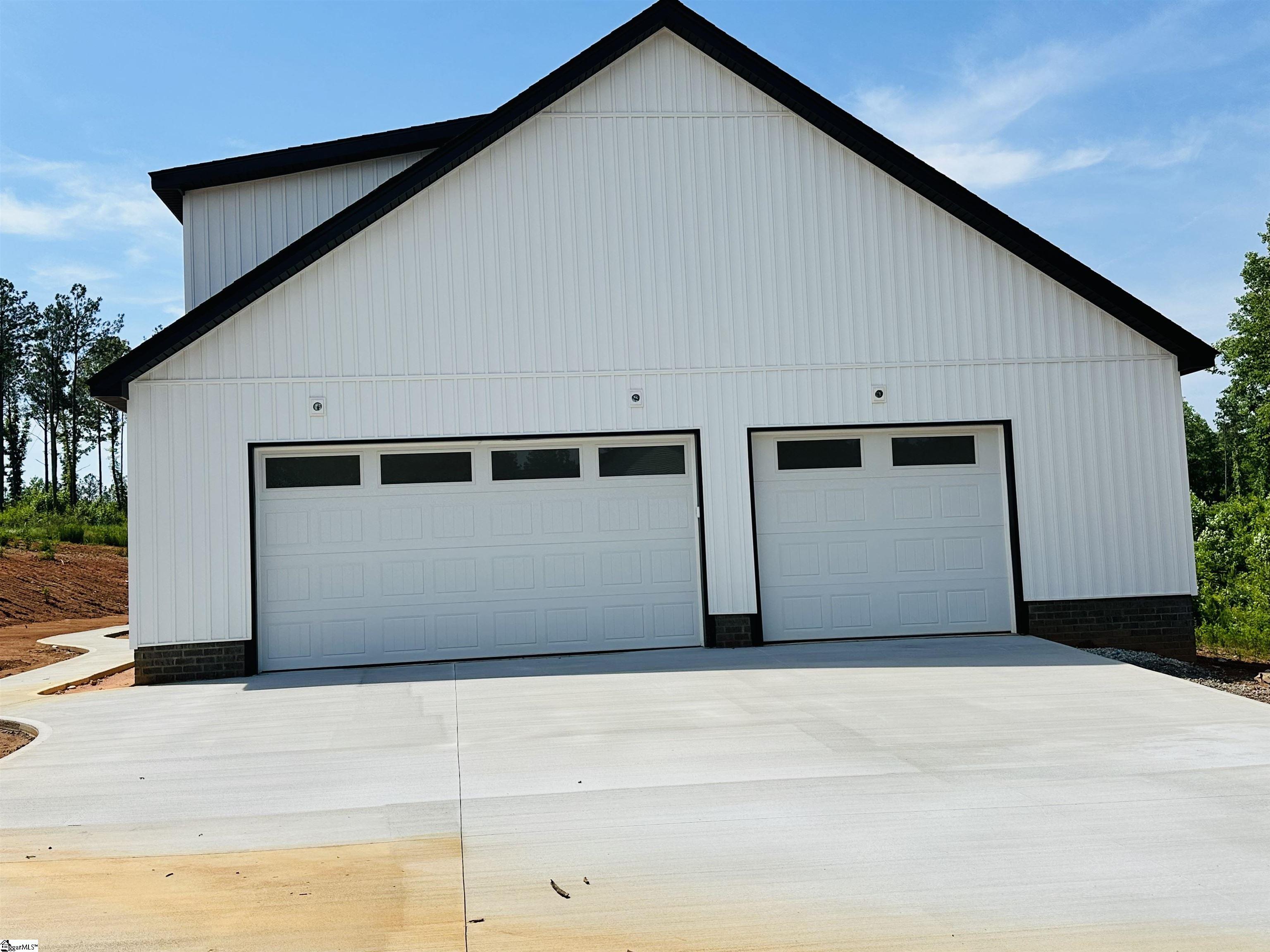 850 Cattle Drive Laurens, SC 29360