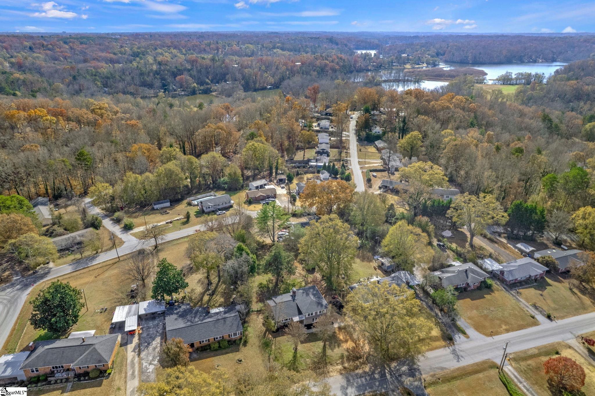 24 N Harbor Drive Greenville, SC 29611