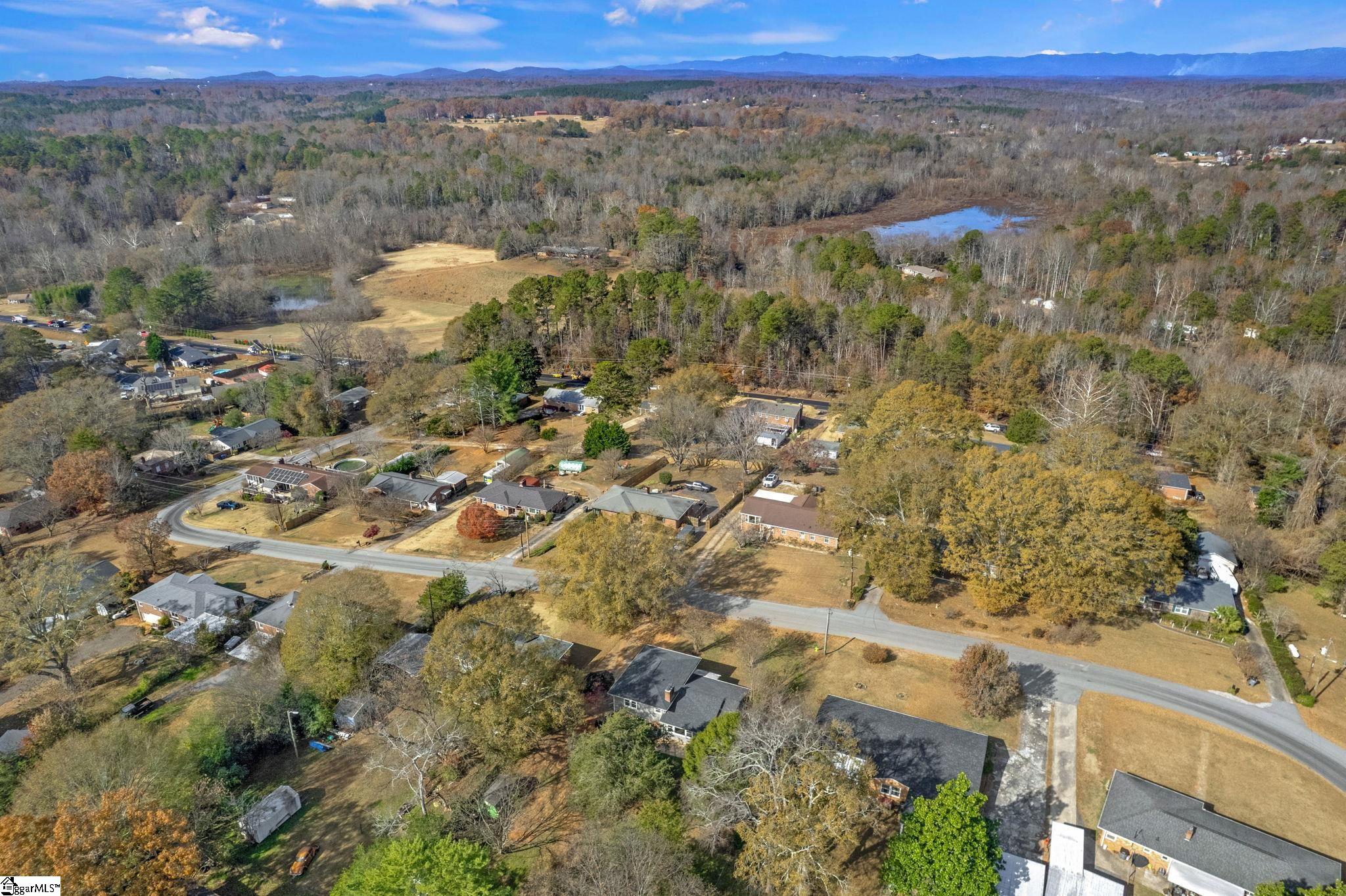 24 N Harbor Drive Greenville, SC 29611