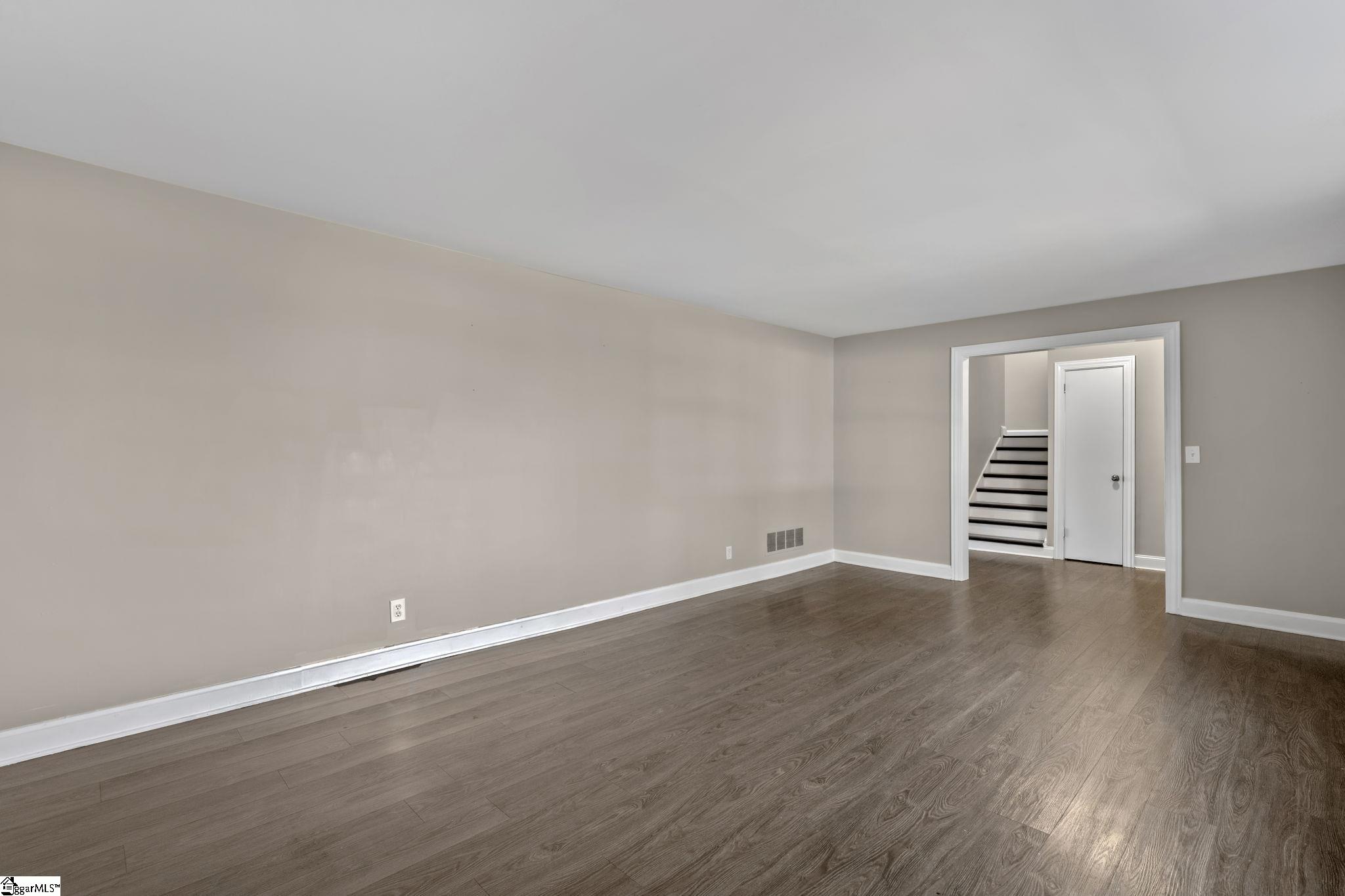 24 N Harbor Drive Greenville, SC 29611