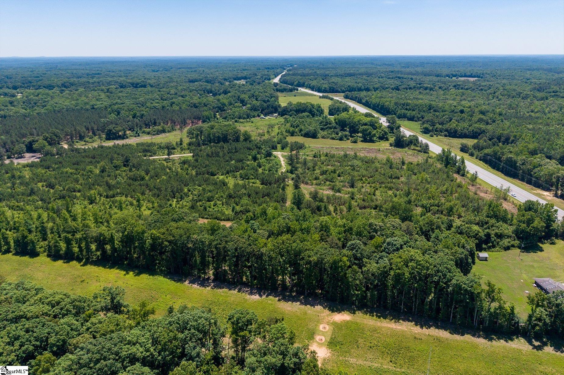 9761 Augusta Road Pelzer, SC 29669