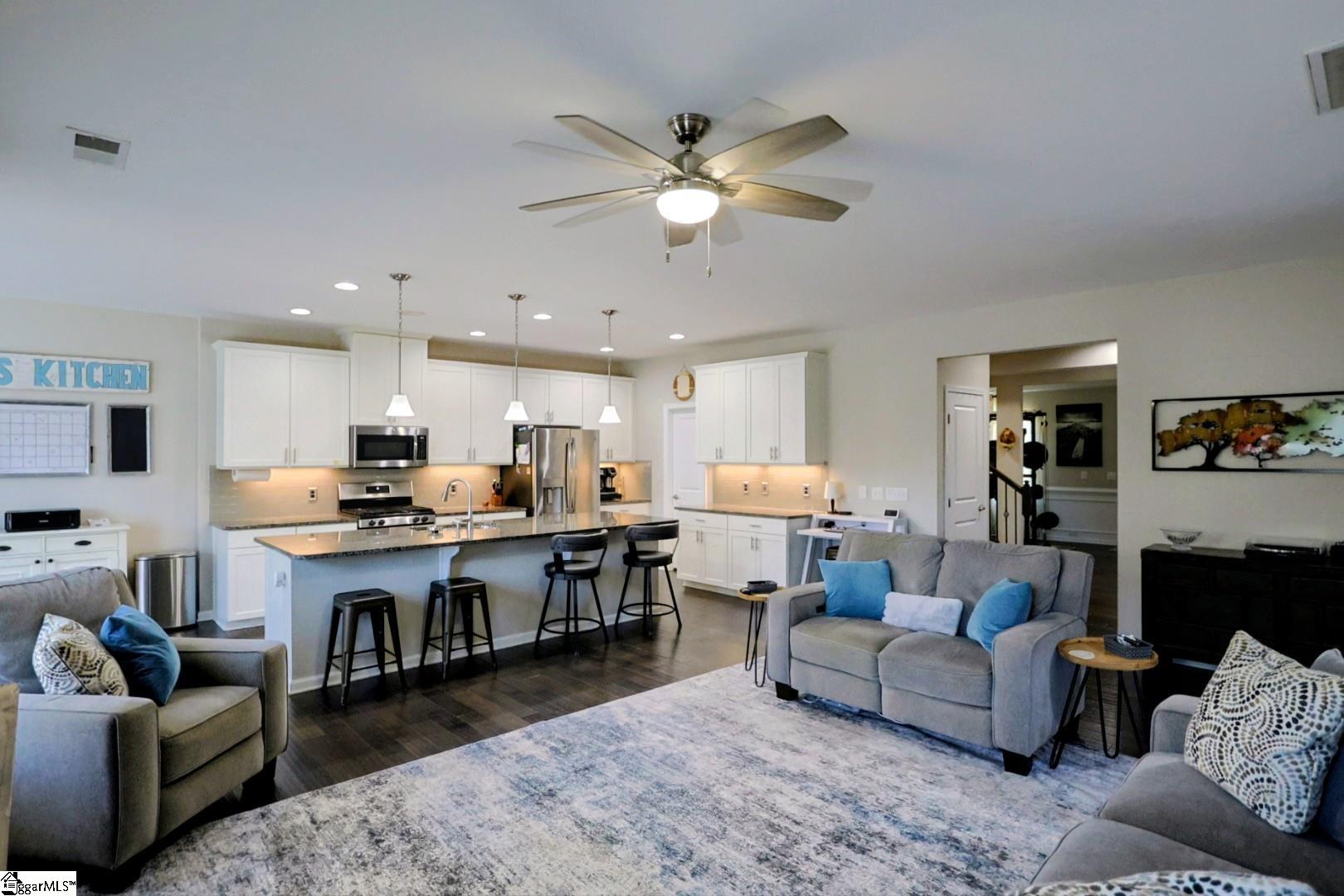 301 Farlow Court Simpsonville, SC 29681