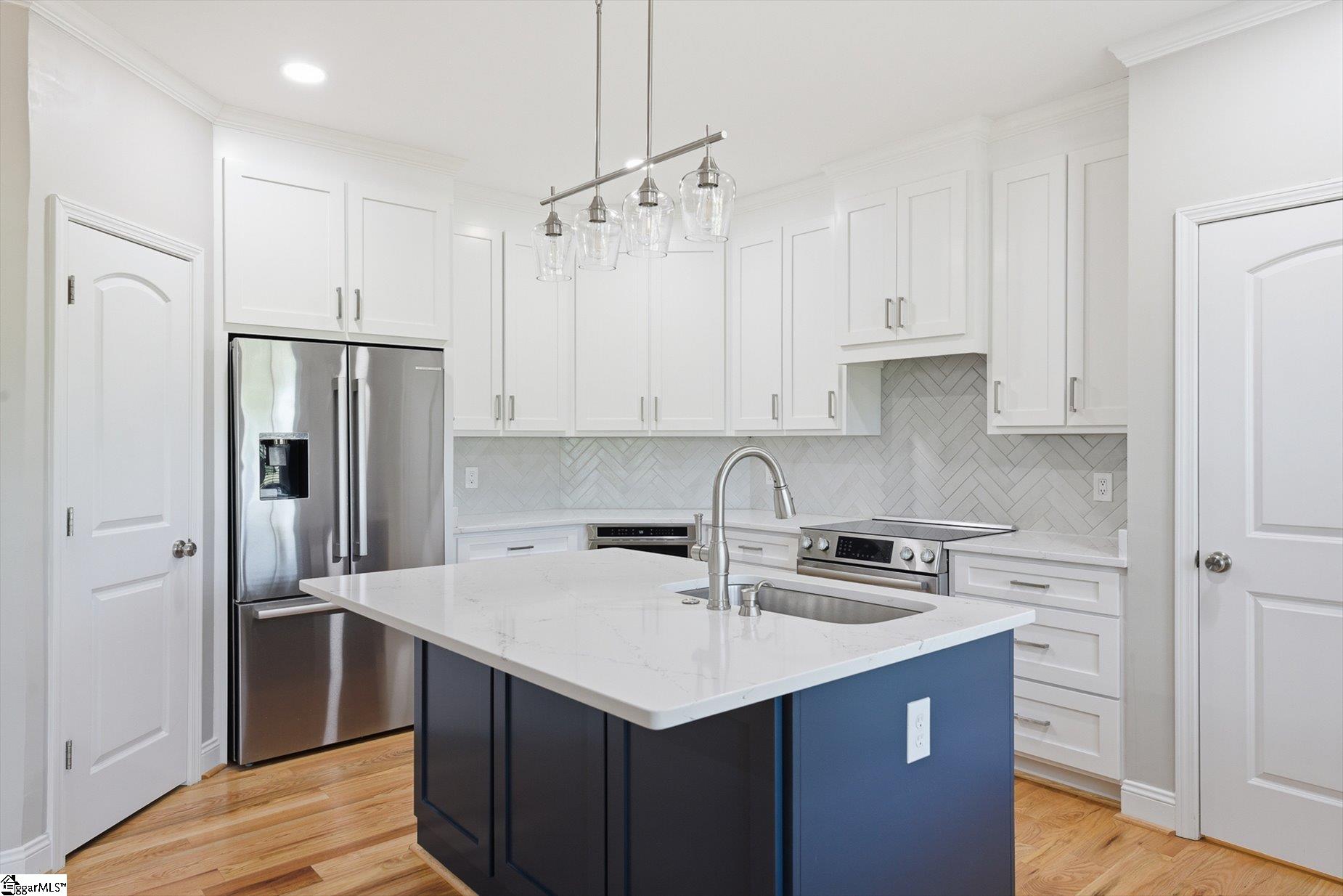 5 Fifteenth Vantage Campobello, SC 29322
