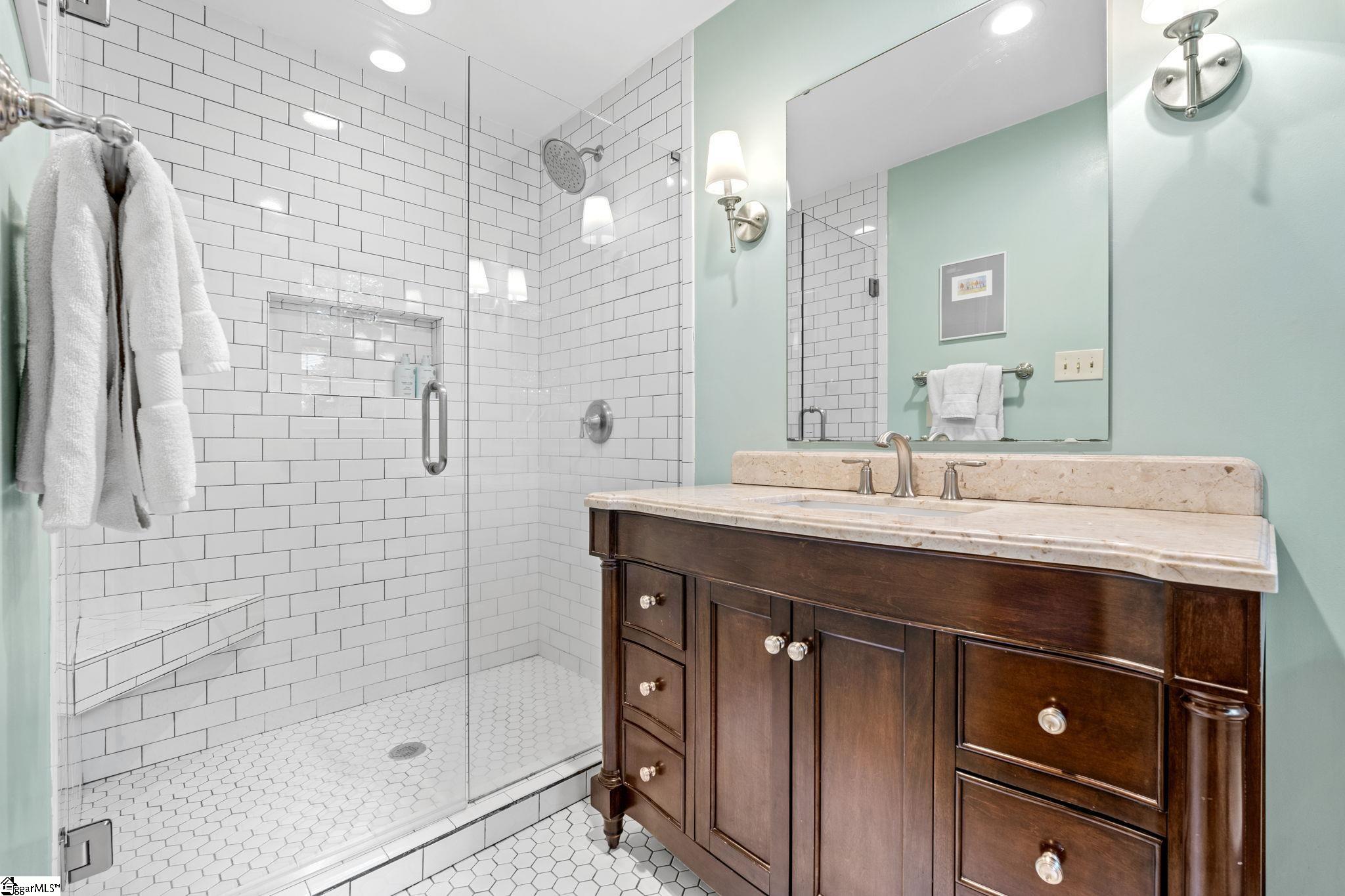 507 Kenilworth Drive Greenville, SC 29615