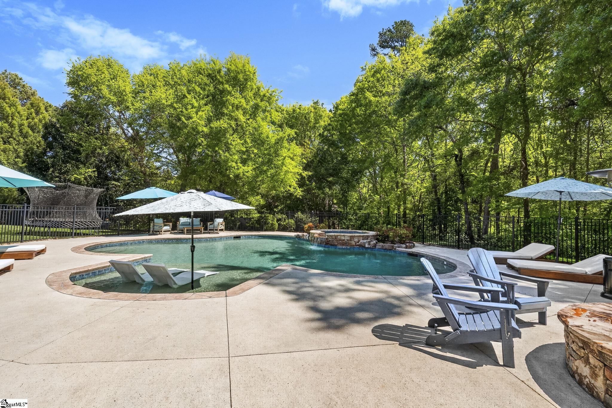5 Norman Place Greenville, SC 29615