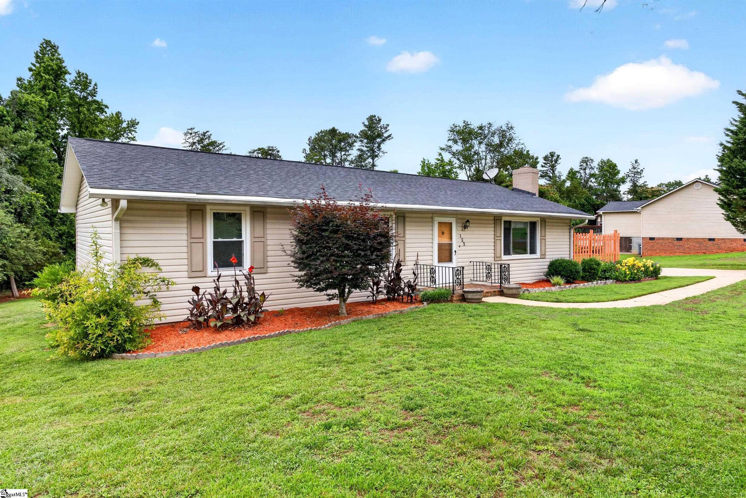 109 Woodruff Court Moore, SC 29369