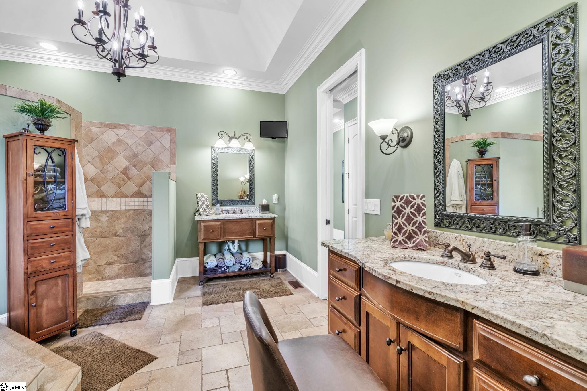 10 Great Lawn Drive Piedmont, SC 29673