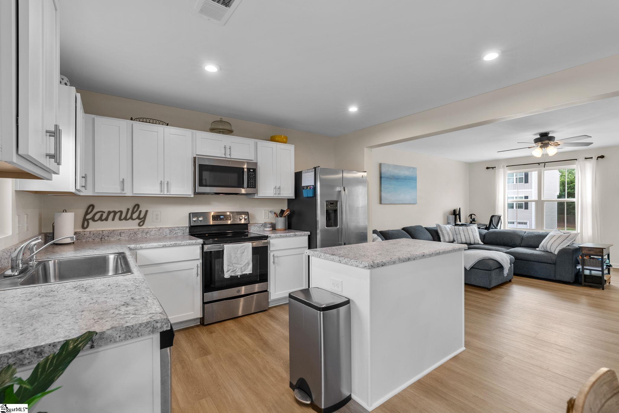 220 Brooklane Court Easley, SC 29642