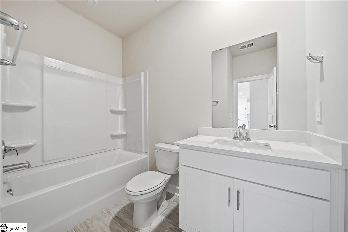 108 Gibbon Way Gray Court, SC 29645